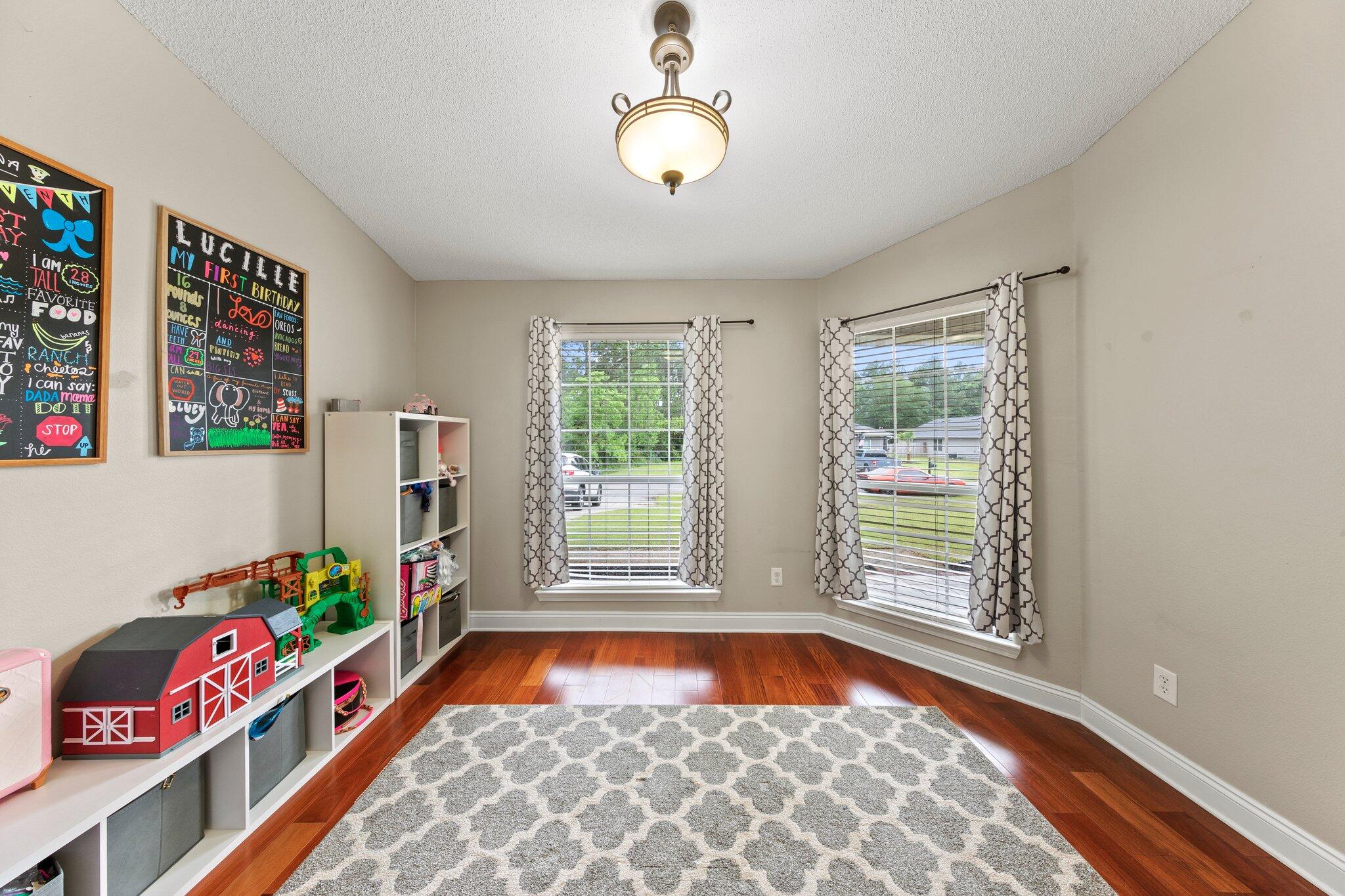 NAVARRE S/D 2ND ADDN - Residential