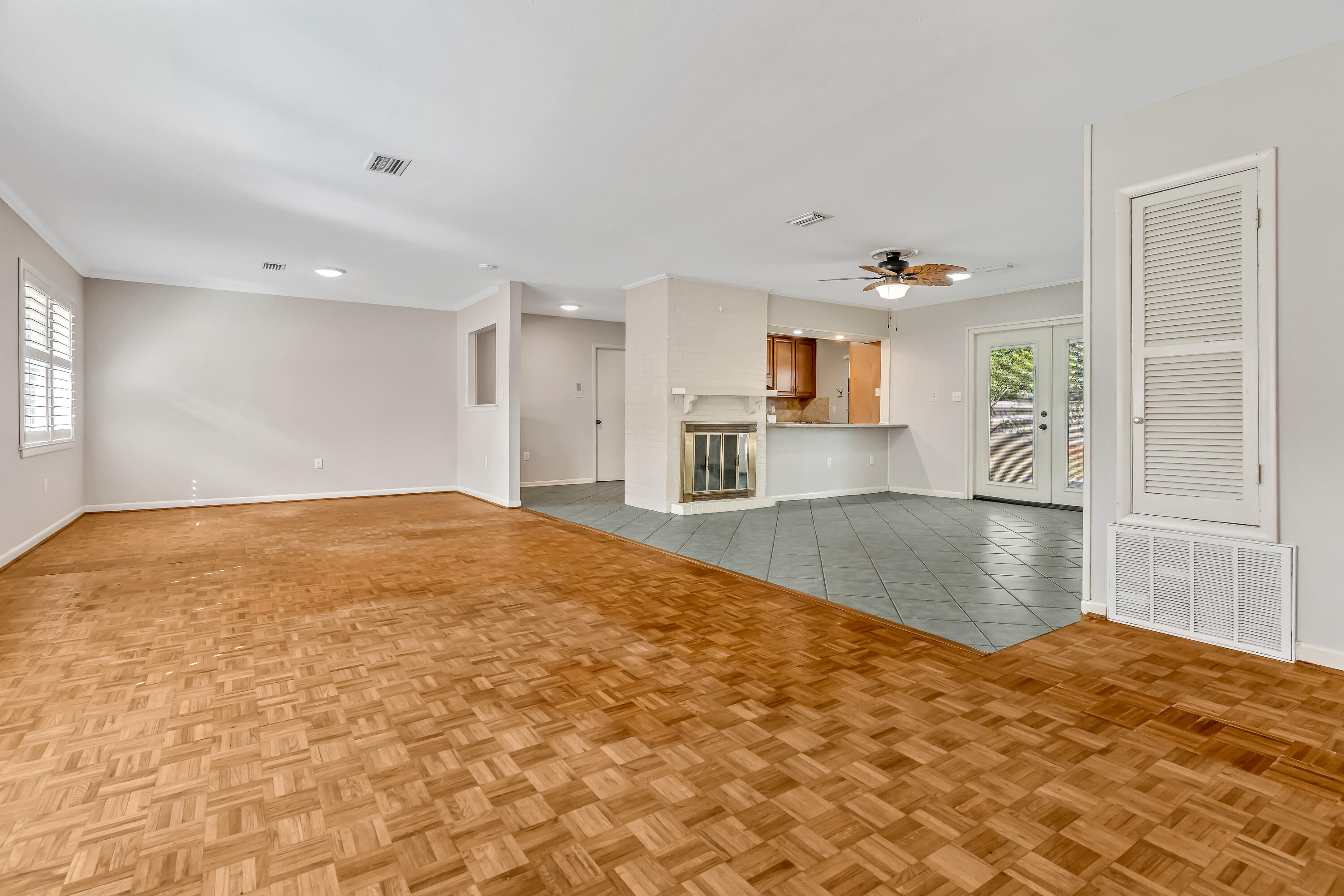 BAYOU POQUITO - Residential