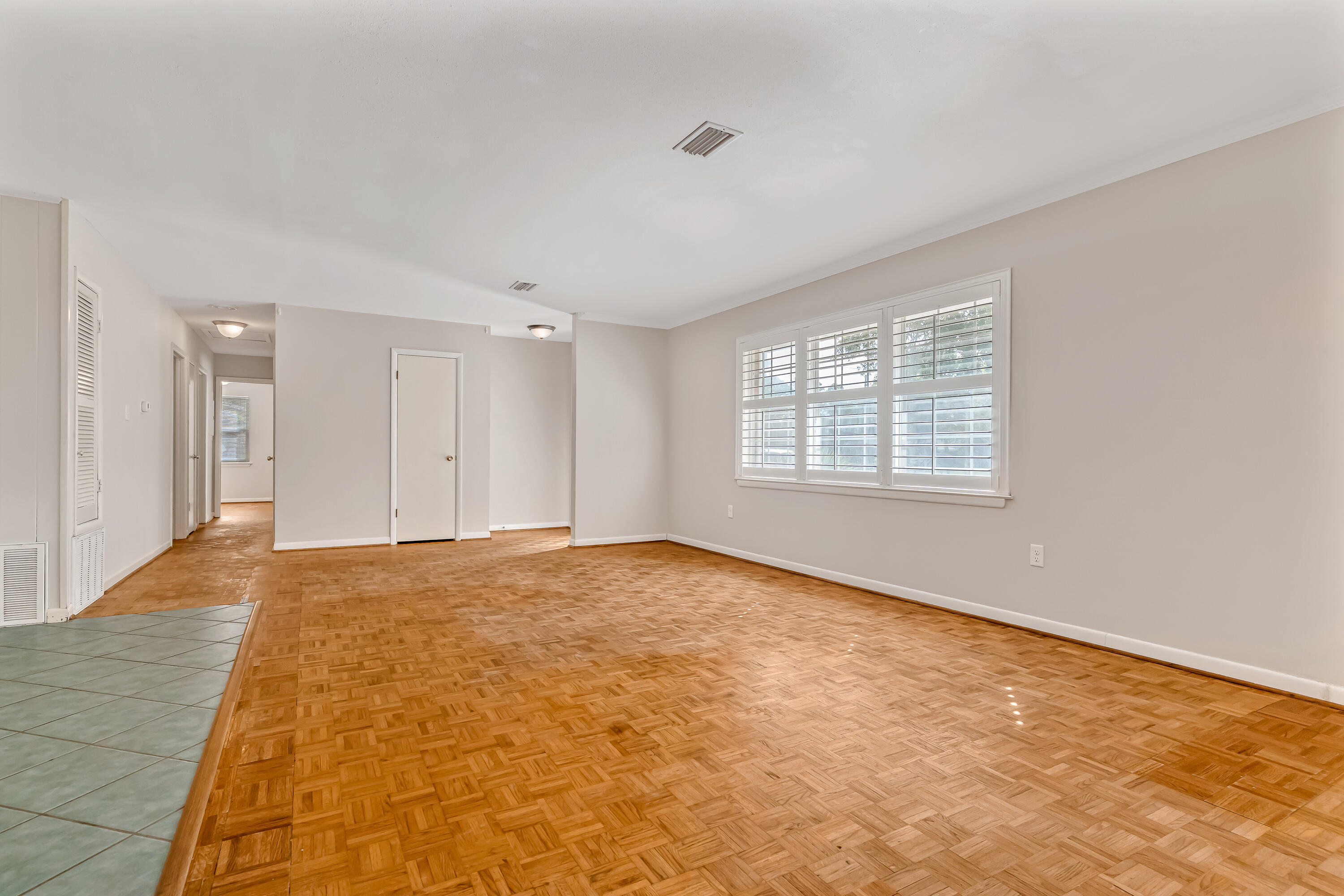 BAYOU POQUITO - Residential
