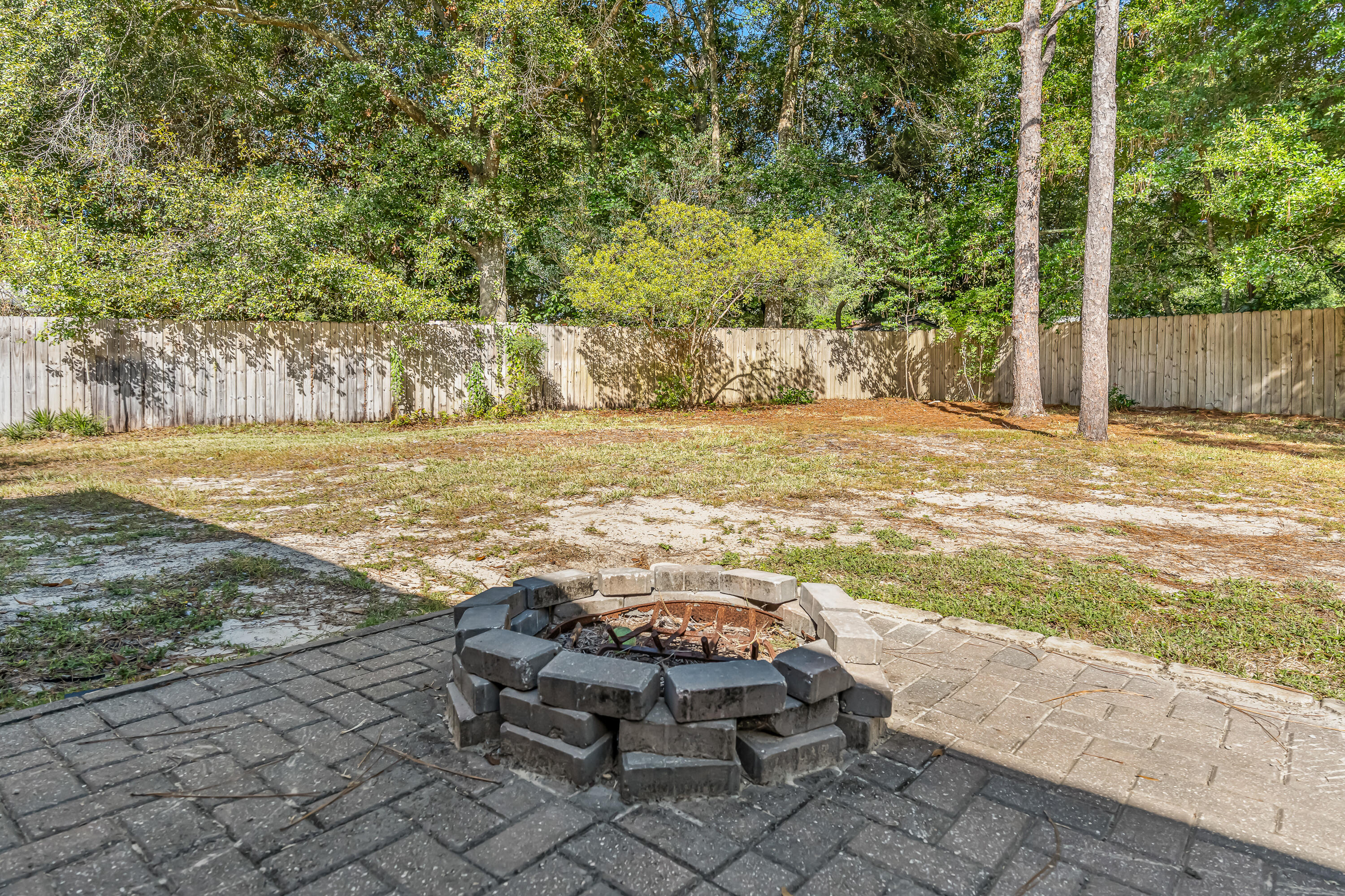 BAYOU POQUITO - Residential