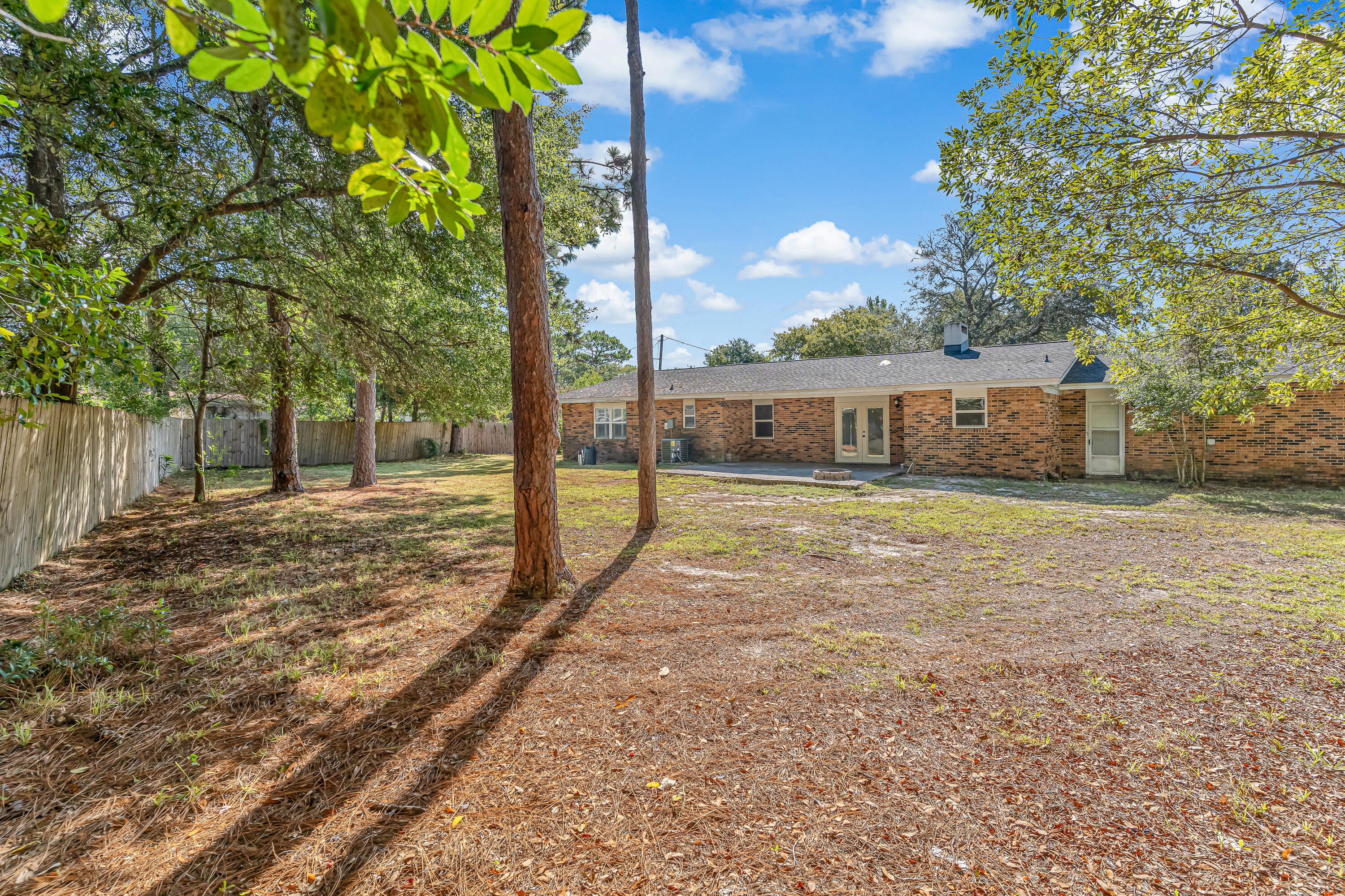 BAYOU POQUITO - Residential
