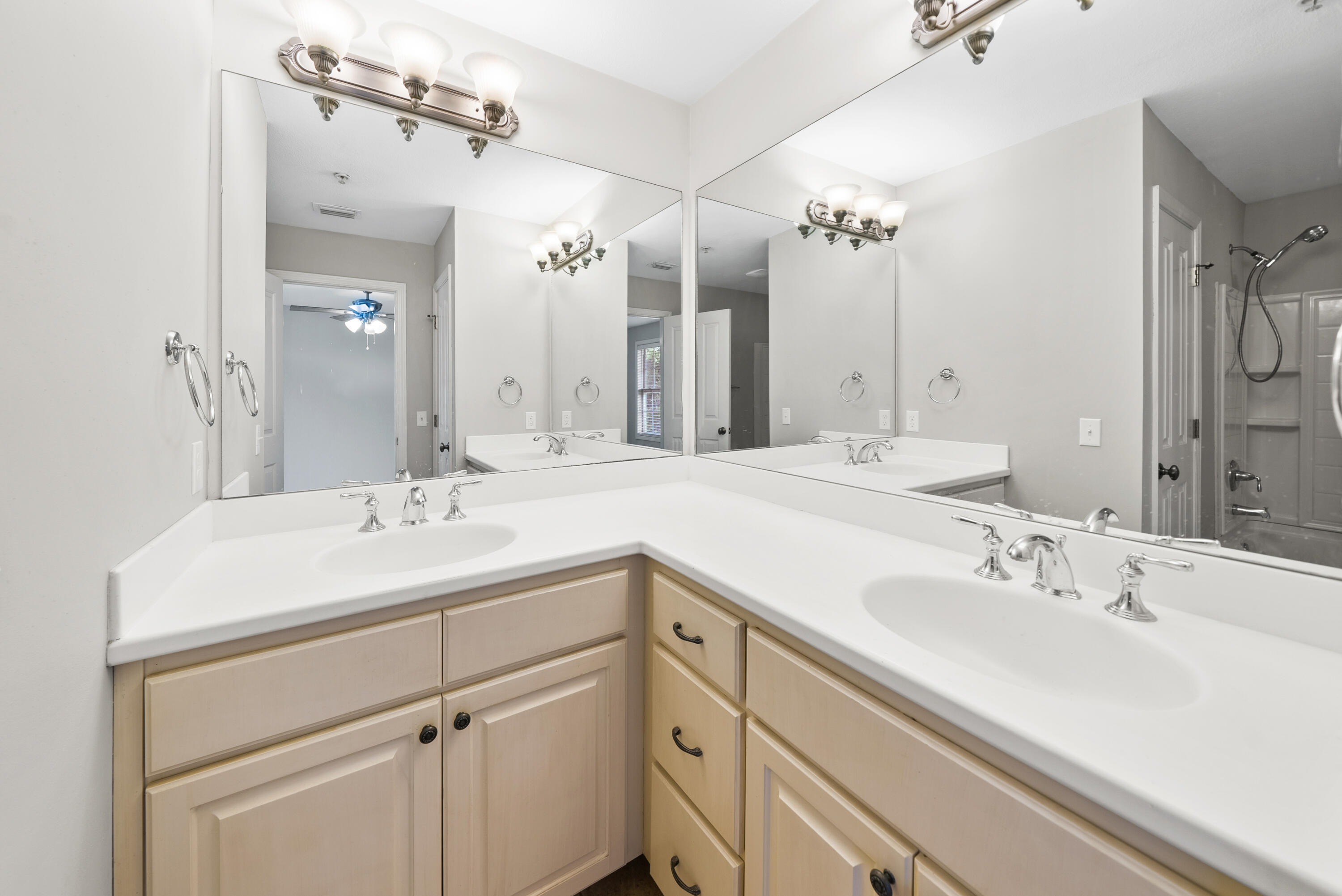 Annabella's Townhomes - Residential