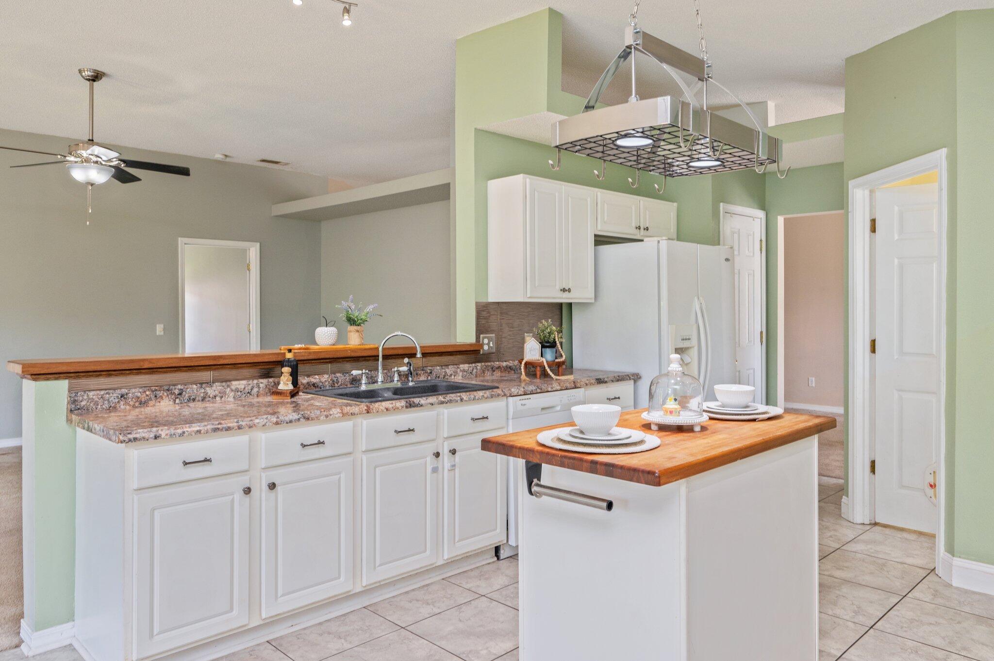 WESTVIEW ESTATES PH 3 - Residential