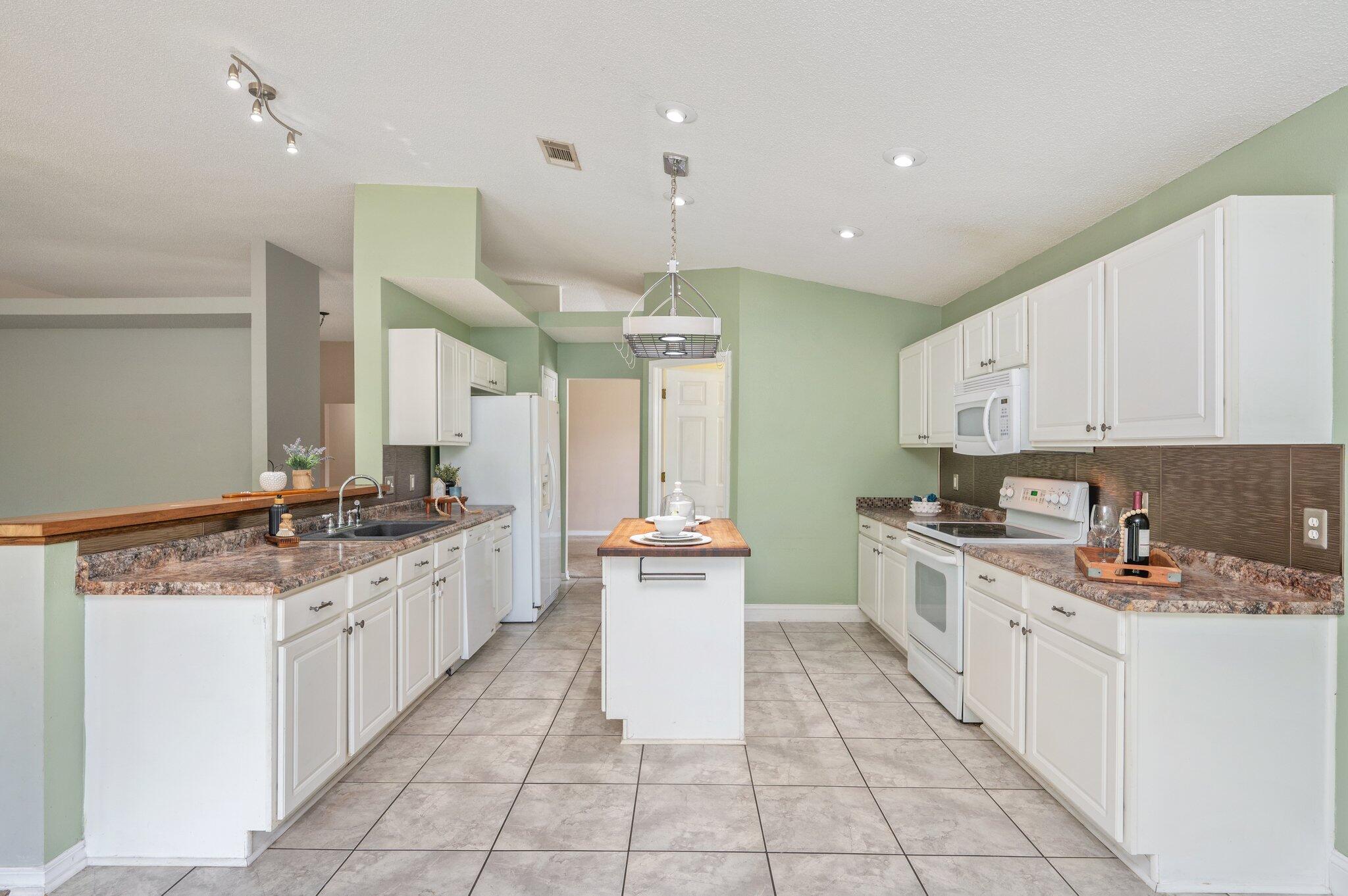 WESTVIEW ESTATES PH 3 - Residential