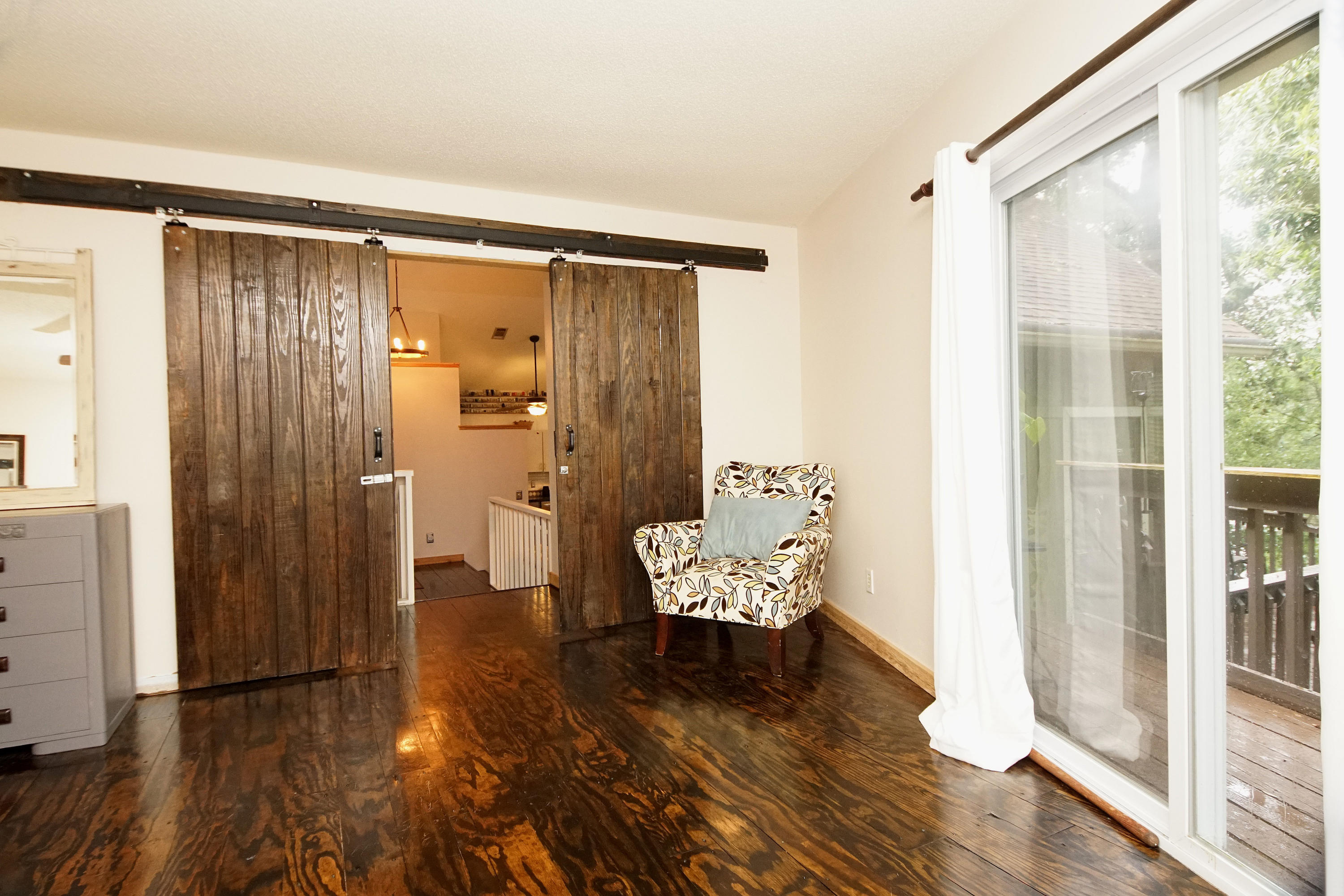 LAKE SHARON ESTATES - Residential