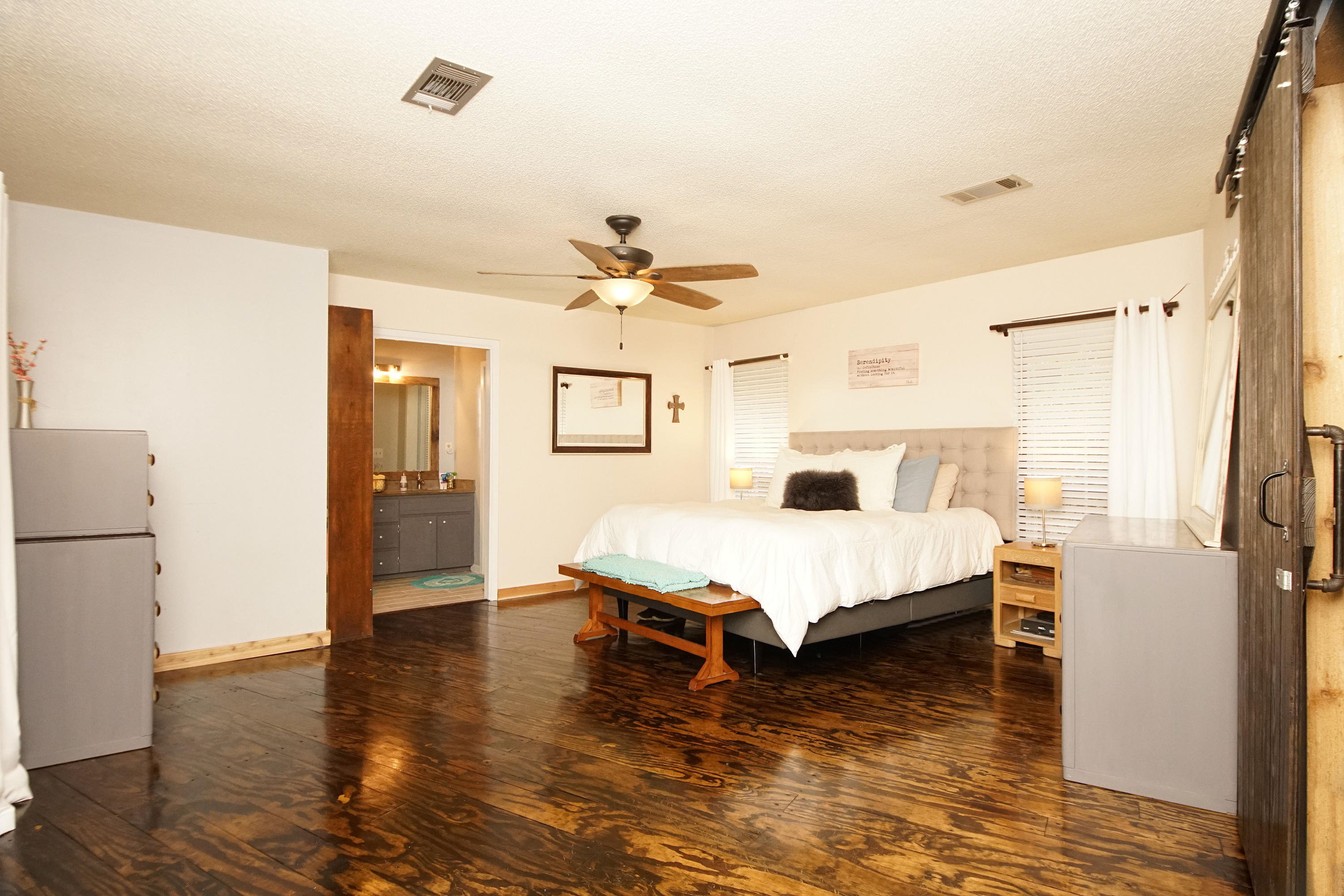 LAKE SHARON ESTATES - Residential