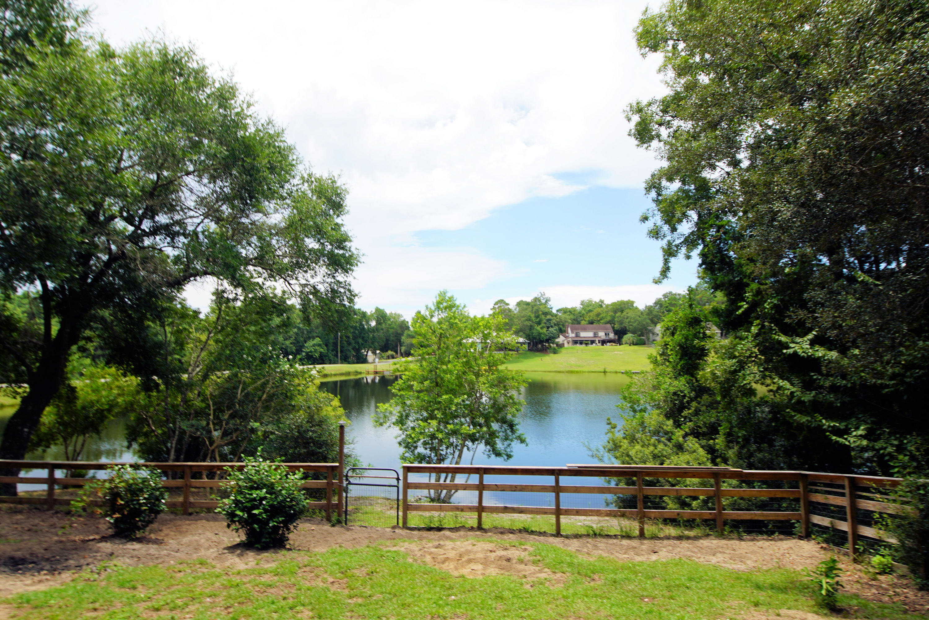 LAKE SHARON ESTATES - Residential