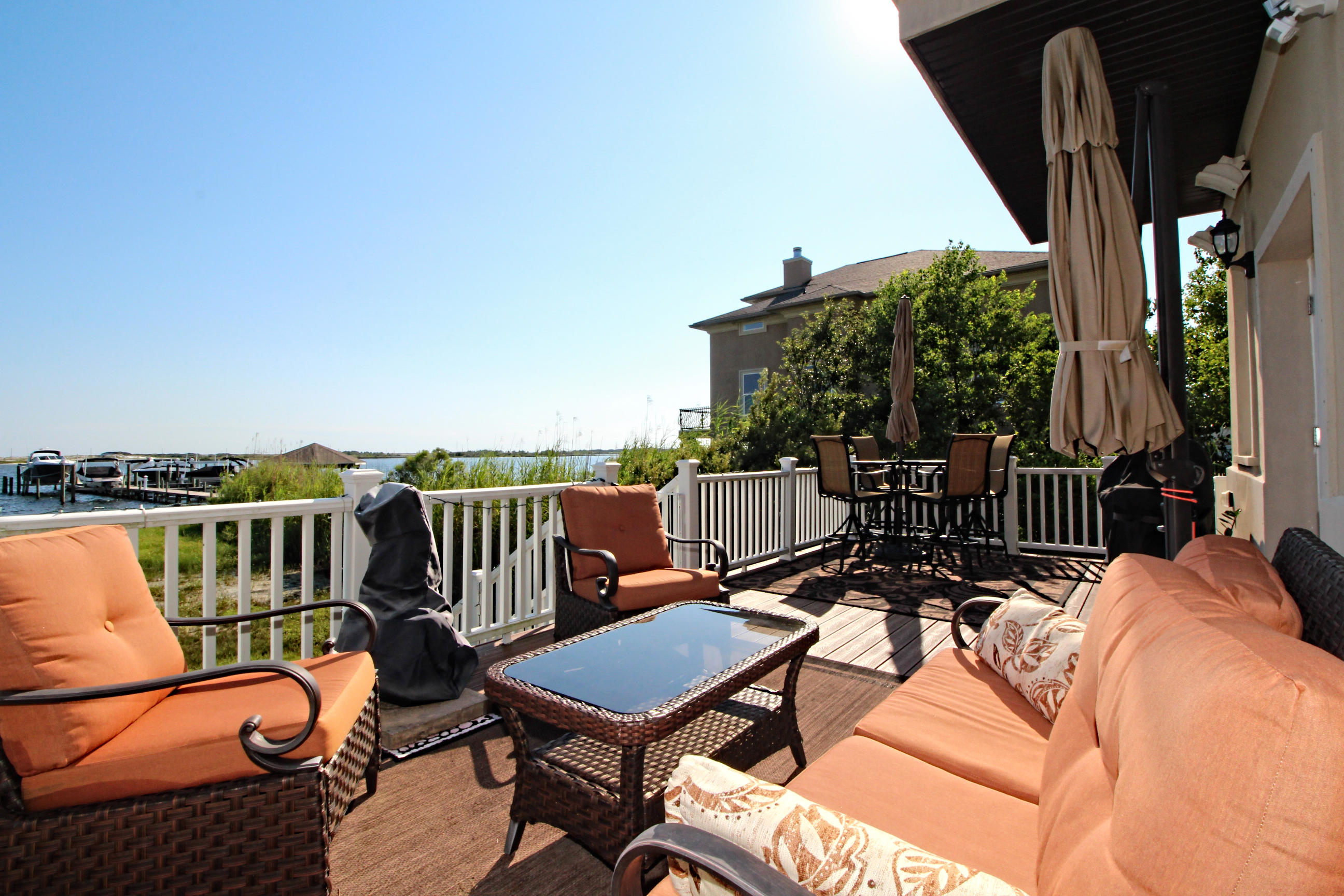 SOUNDVIEW LANDING - Residential