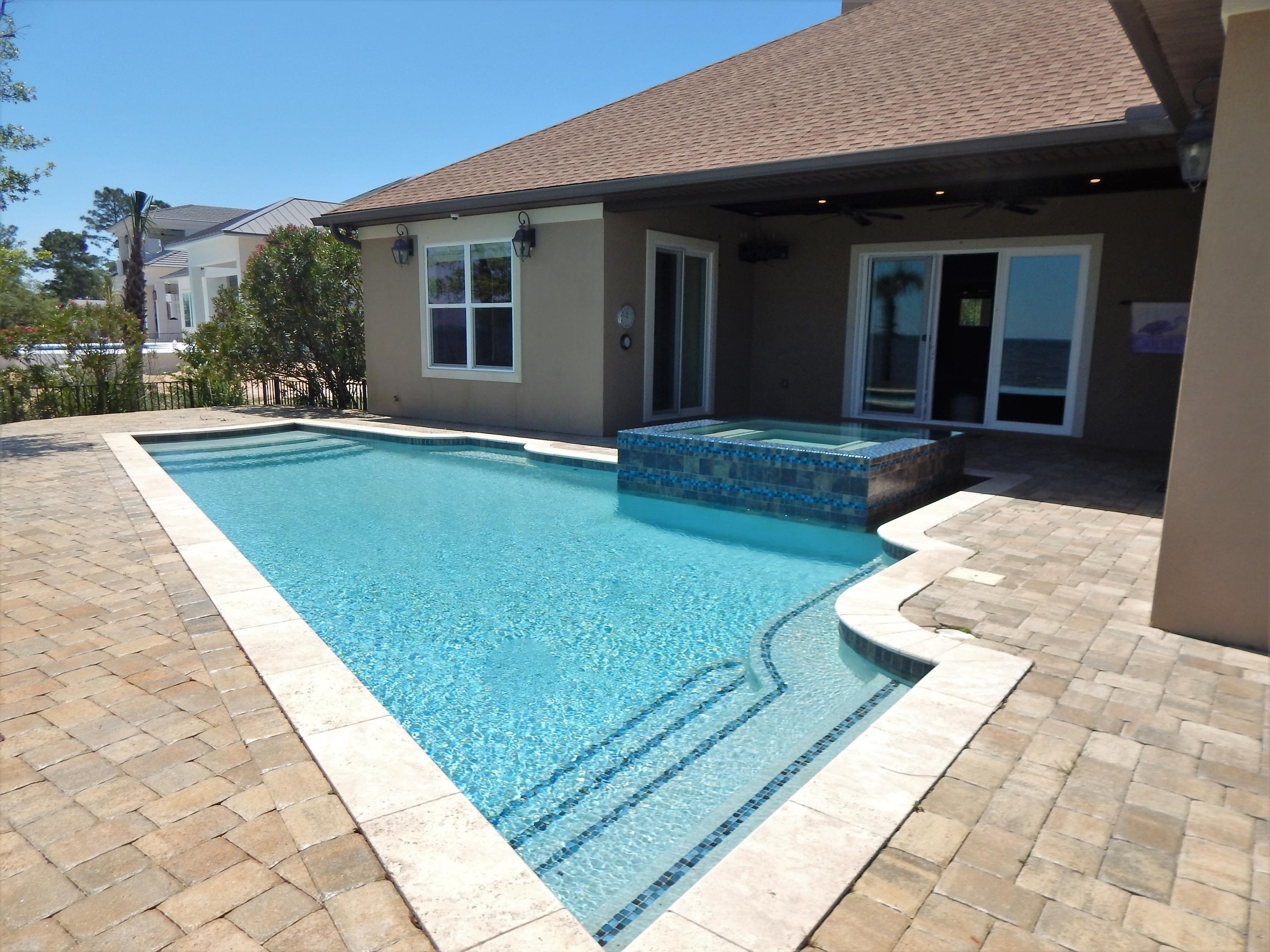 DRIFTWOOD ESTATES - Residential