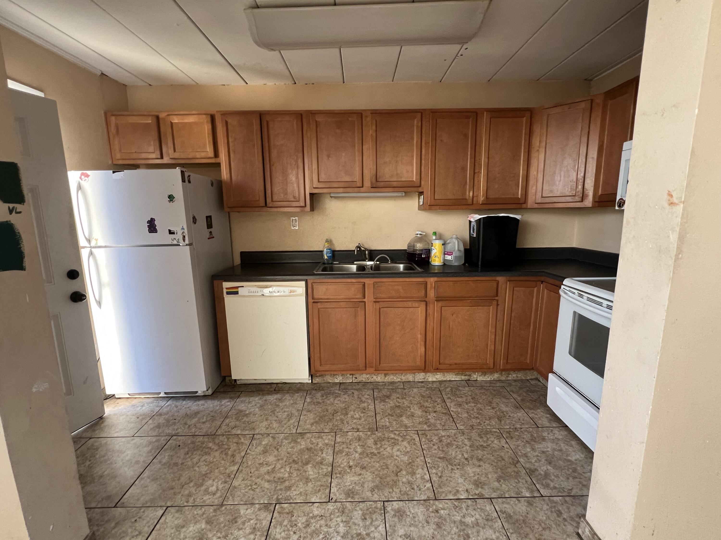 SEA PALM CONDO - Residential