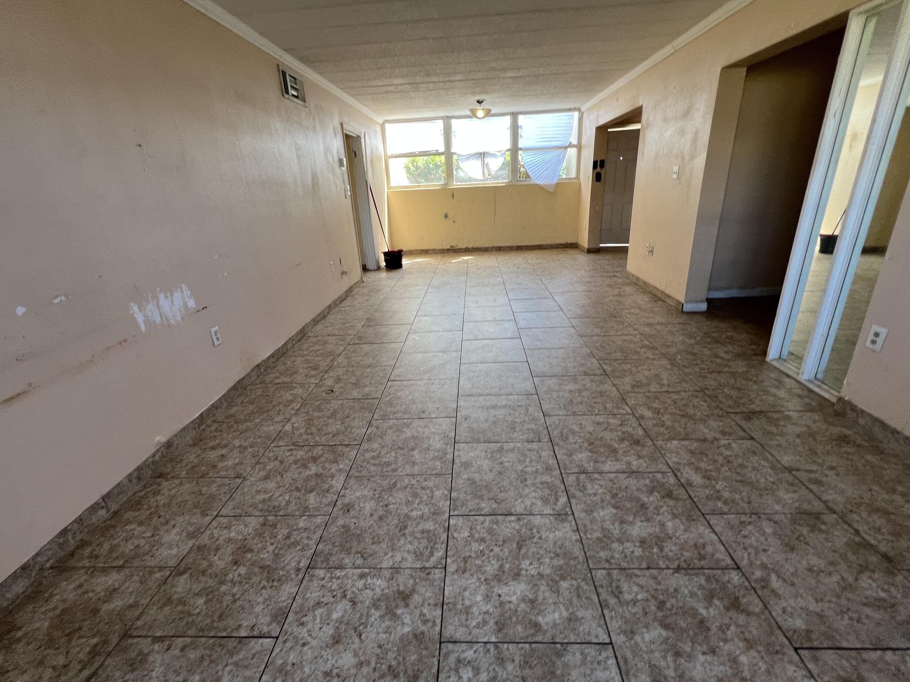 SEA PALM CONDO - Residential