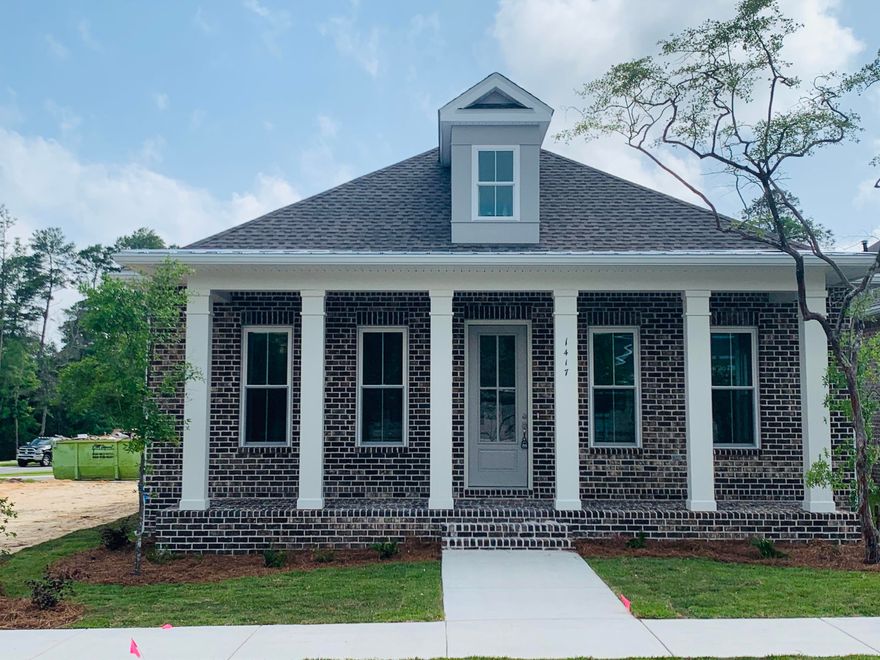 Quality, Craftsman style 3 bedroom, 2 1/2 bath home plus an office built by an experienced, local builder, in Niceville's newest community, DEER MOSS CREEK, Ph 1 the Hartfield . Open floorplan.  LVP throughout main living areas and bedrooms. Tile in the wet areas. Solid wood, soft close, shaker-style cabinets and granite counter tops . Gas range w/ hood vent. Rannai tankless hot water heater.  Zoned A+ schools, minutes to Eglin AFB, Duke Field 7th Special Forces and close to Destin's gorgeous beaches.