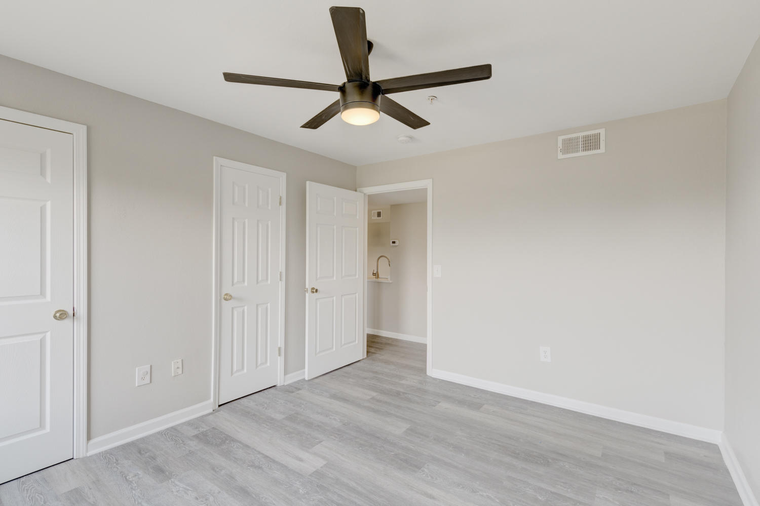 INDIAN LAKE - Residential