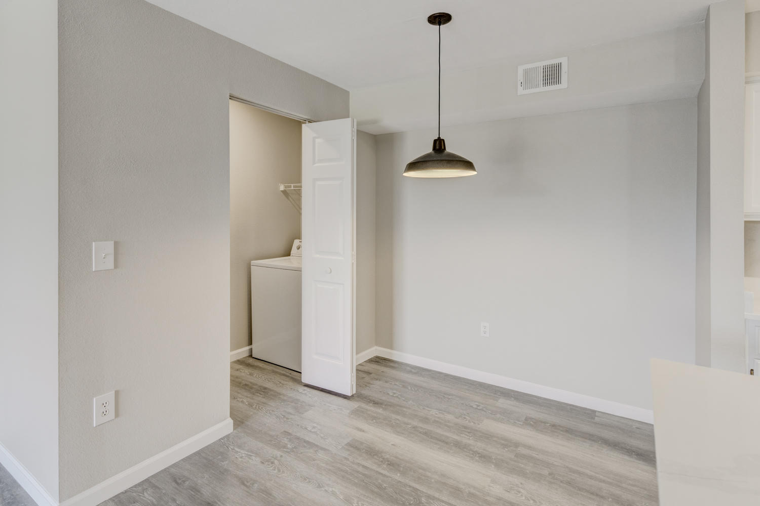 INDIAN LAKE - Residential