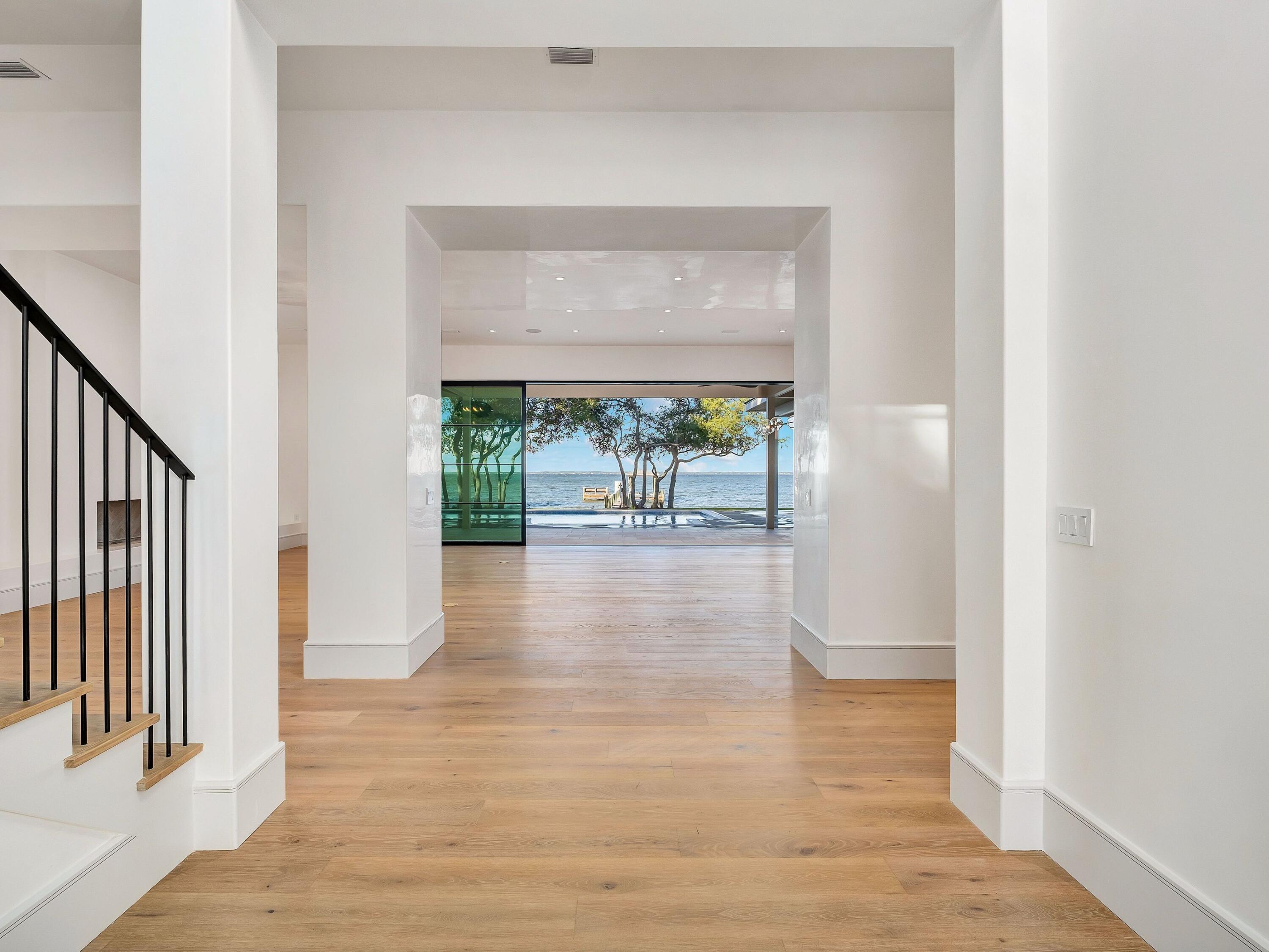 BAY PINES - Residential