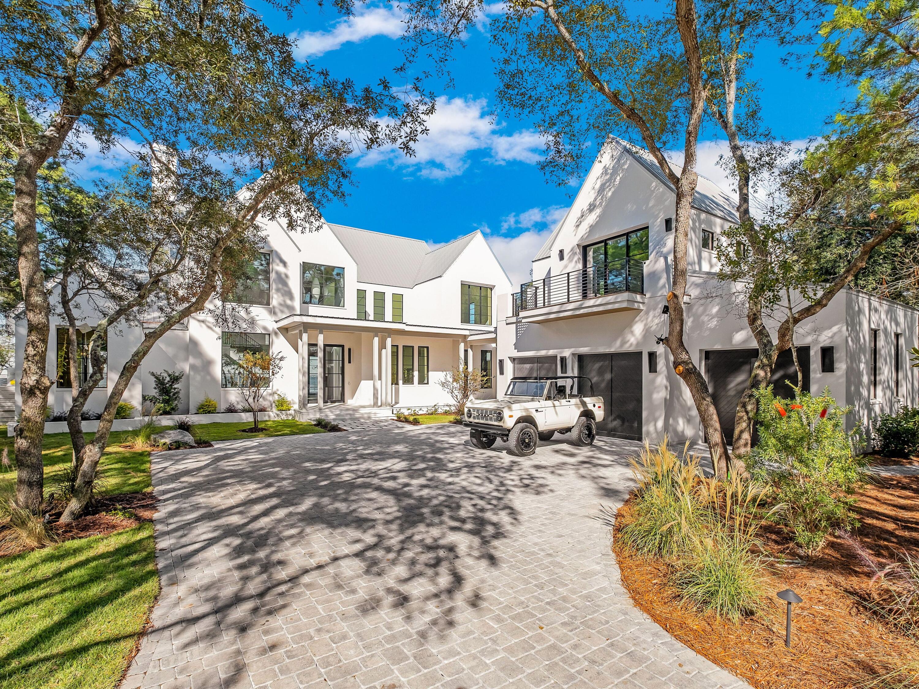 BAY PINES - Residential