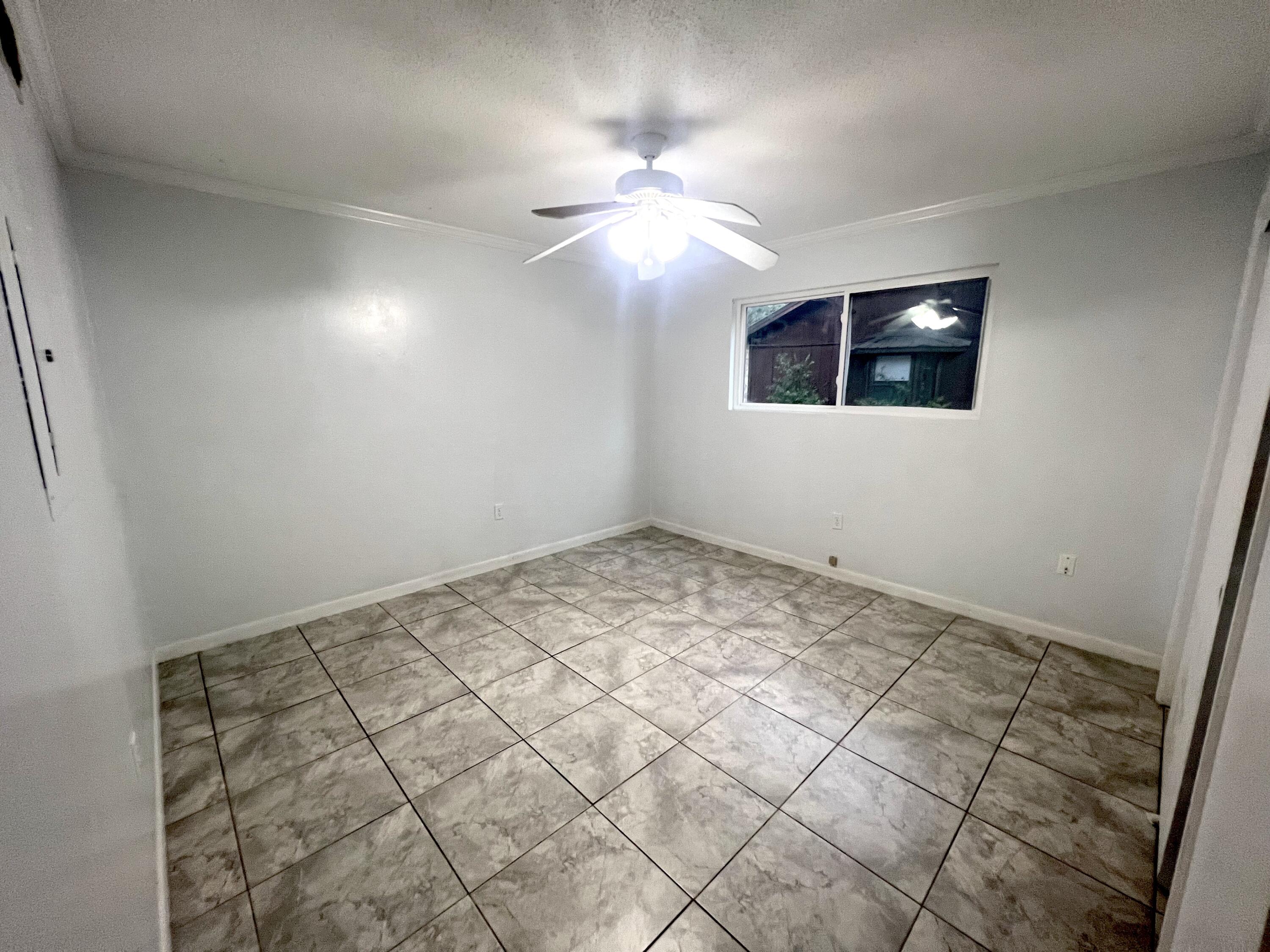 WHISPERING OAKS - Residential Lease