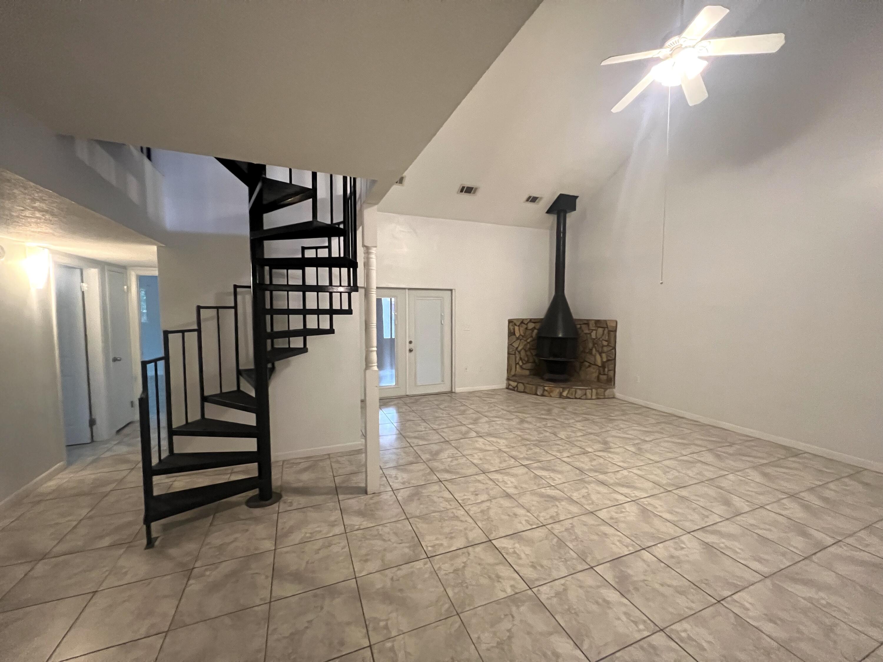 WHISPERING OAKS - Residential Lease