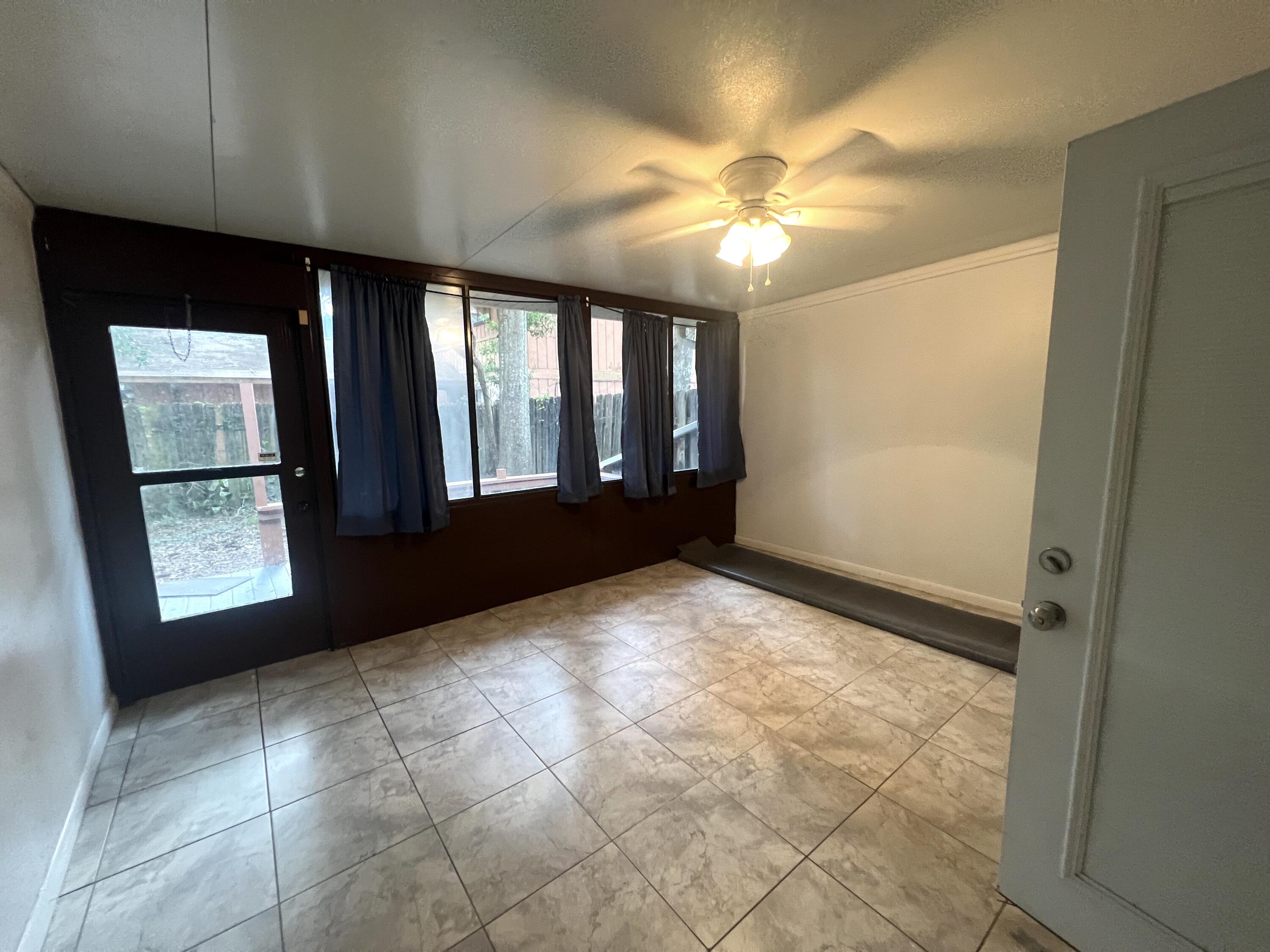 WHISPERING OAKS - Residential Lease