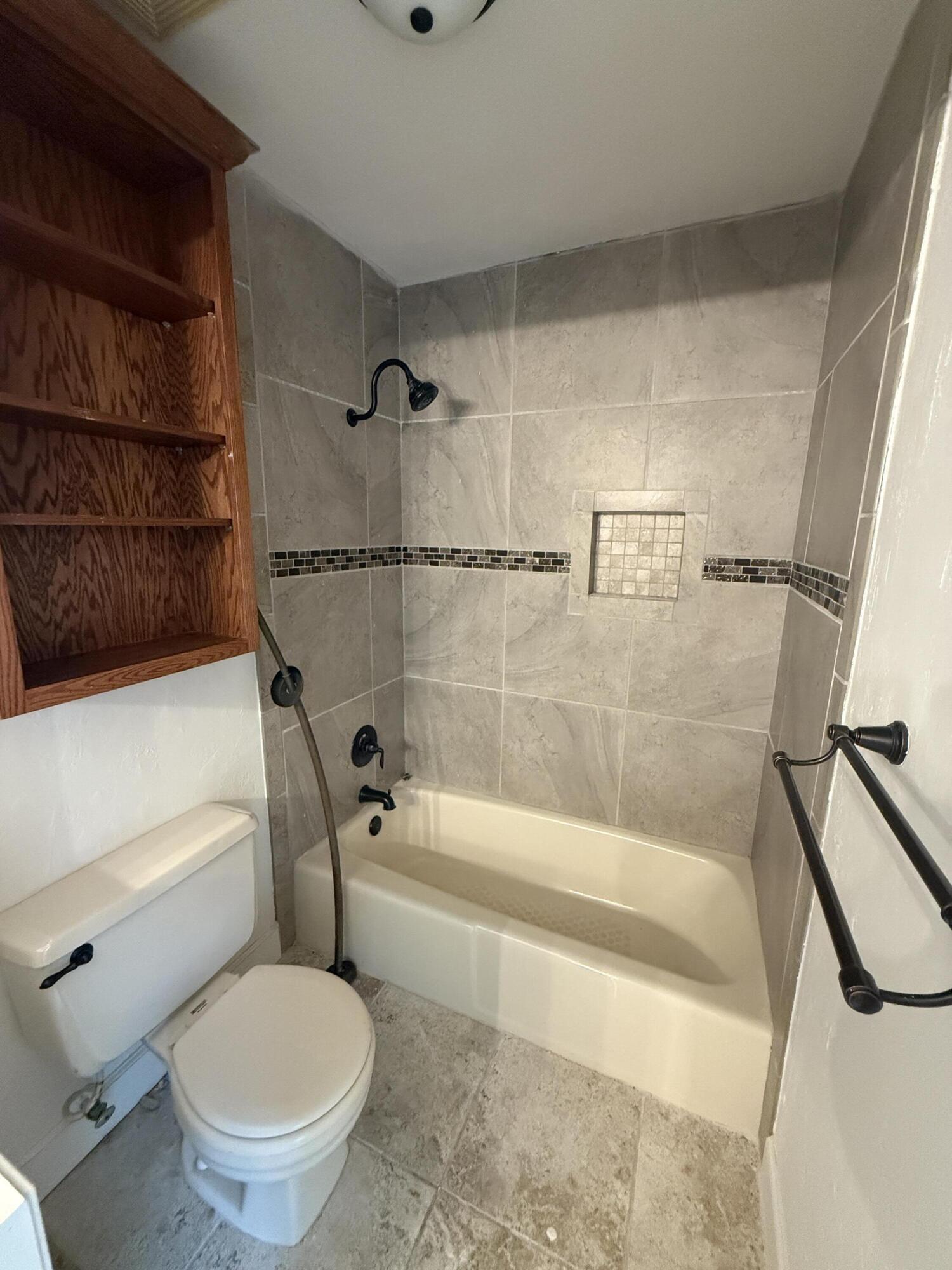 KELL-AIRE GARDENS - Residential Lease