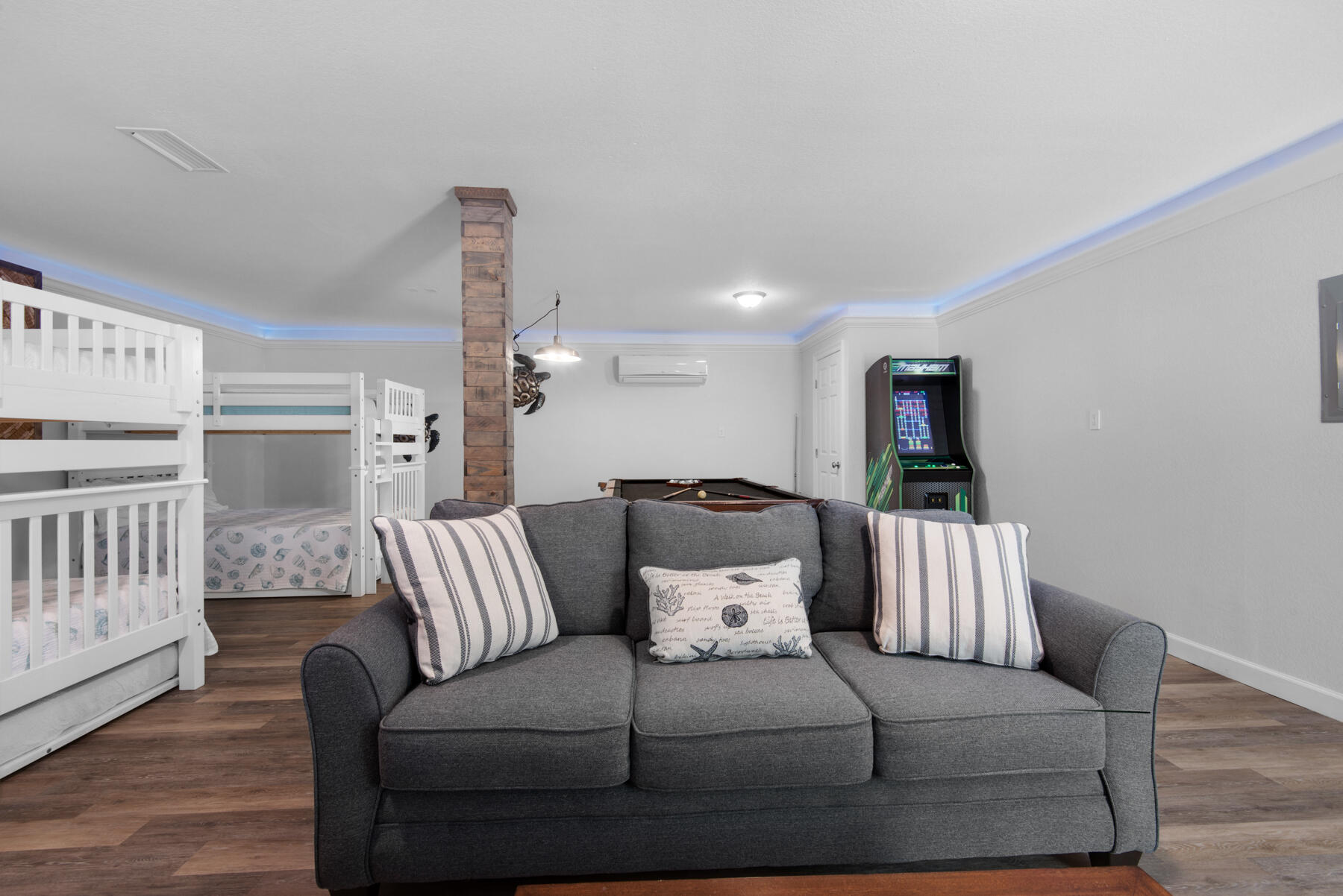 CRYSTAL BEACH - Residential