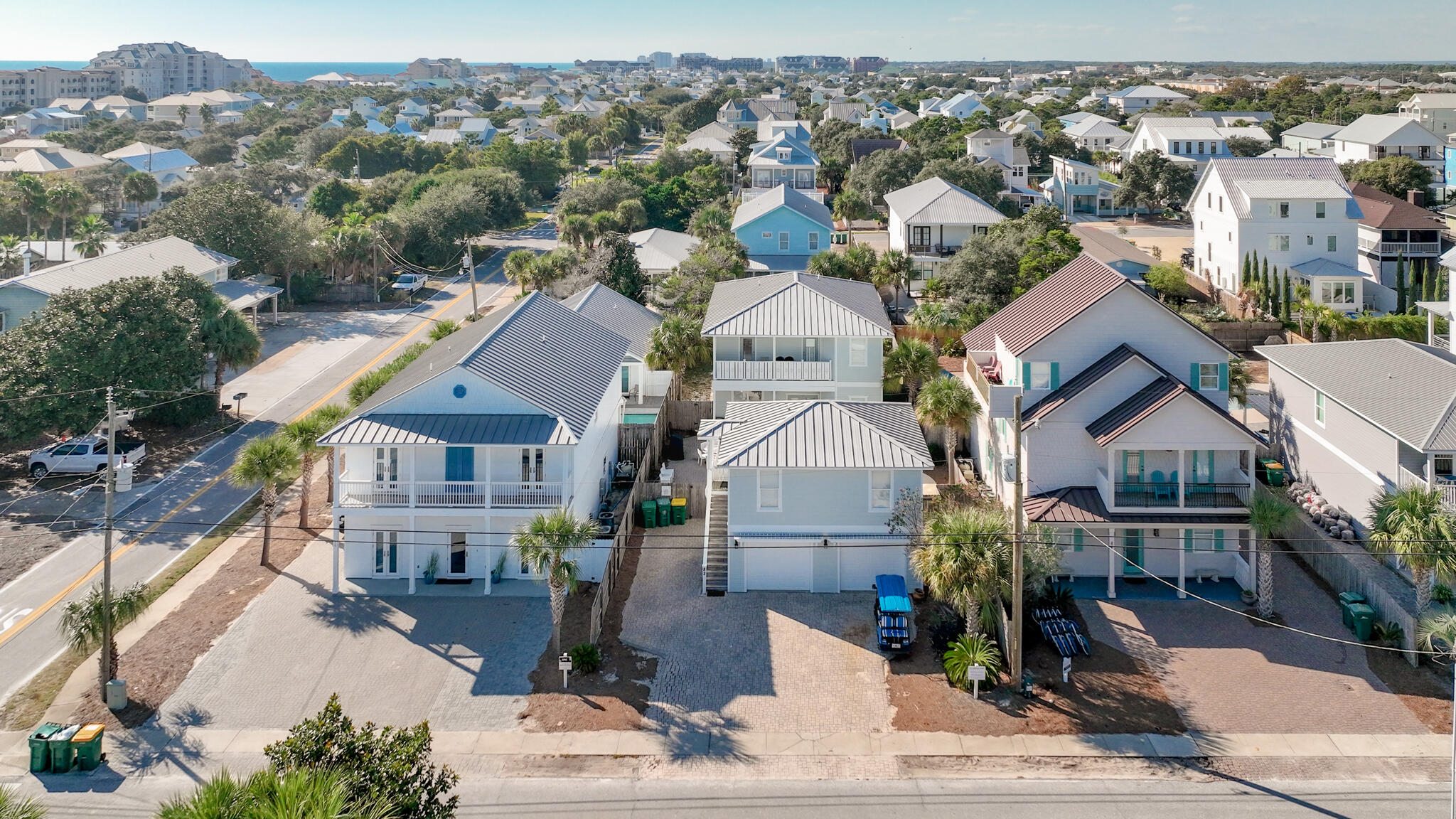 CRYSTAL BEACH - Residential