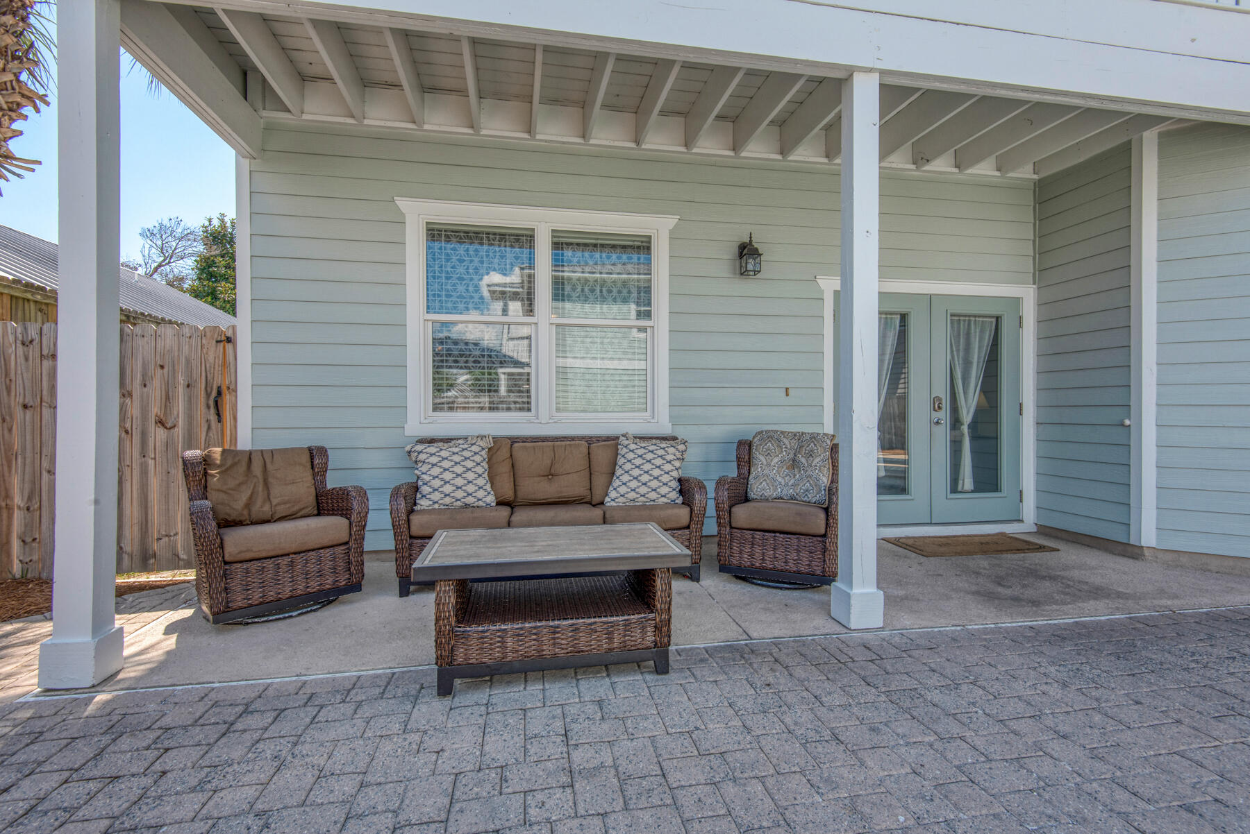 CRYSTAL BEACH - Residential