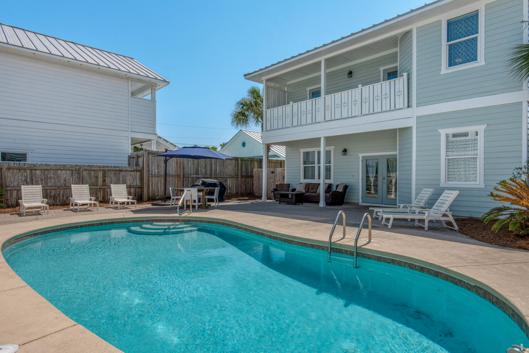 CRYSTAL BEACH - Residential