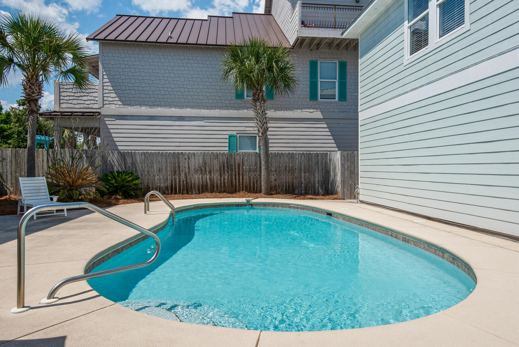 CRYSTAL BEACH - Residential