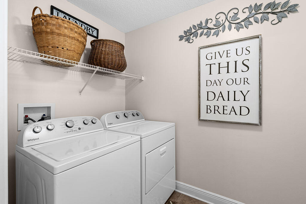 PARKWOOD ESTATES PH 7 - Residential