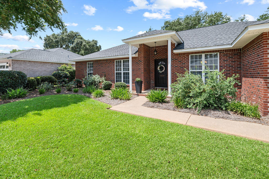 PARKWOOD ESTATES PH 7 - Residential