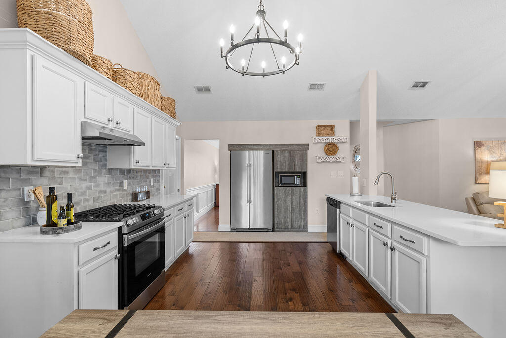 PARKWOOD ESTATES PH 7 - Residential