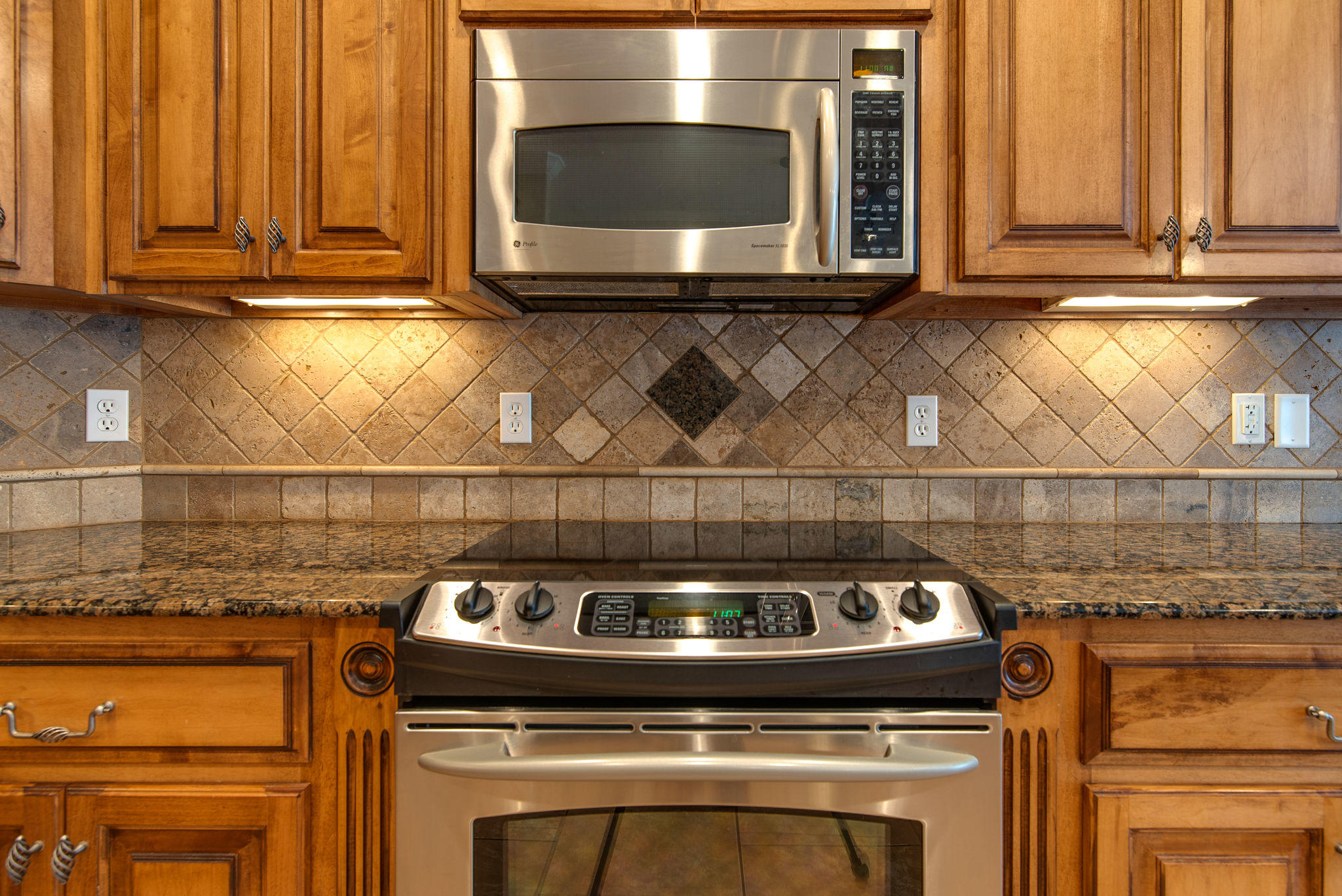 MAGNOLIA HARBOR - Residential