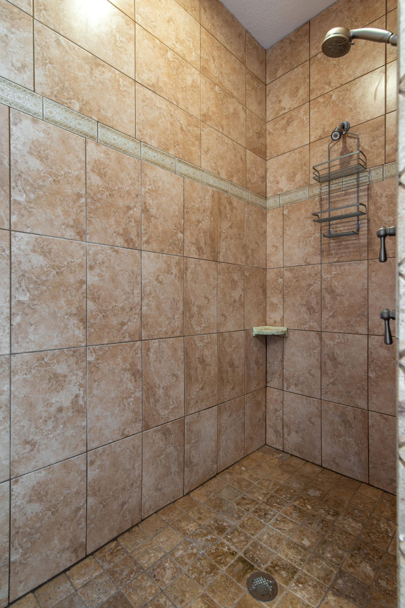 MAGNOLIA HARBOR - Residential