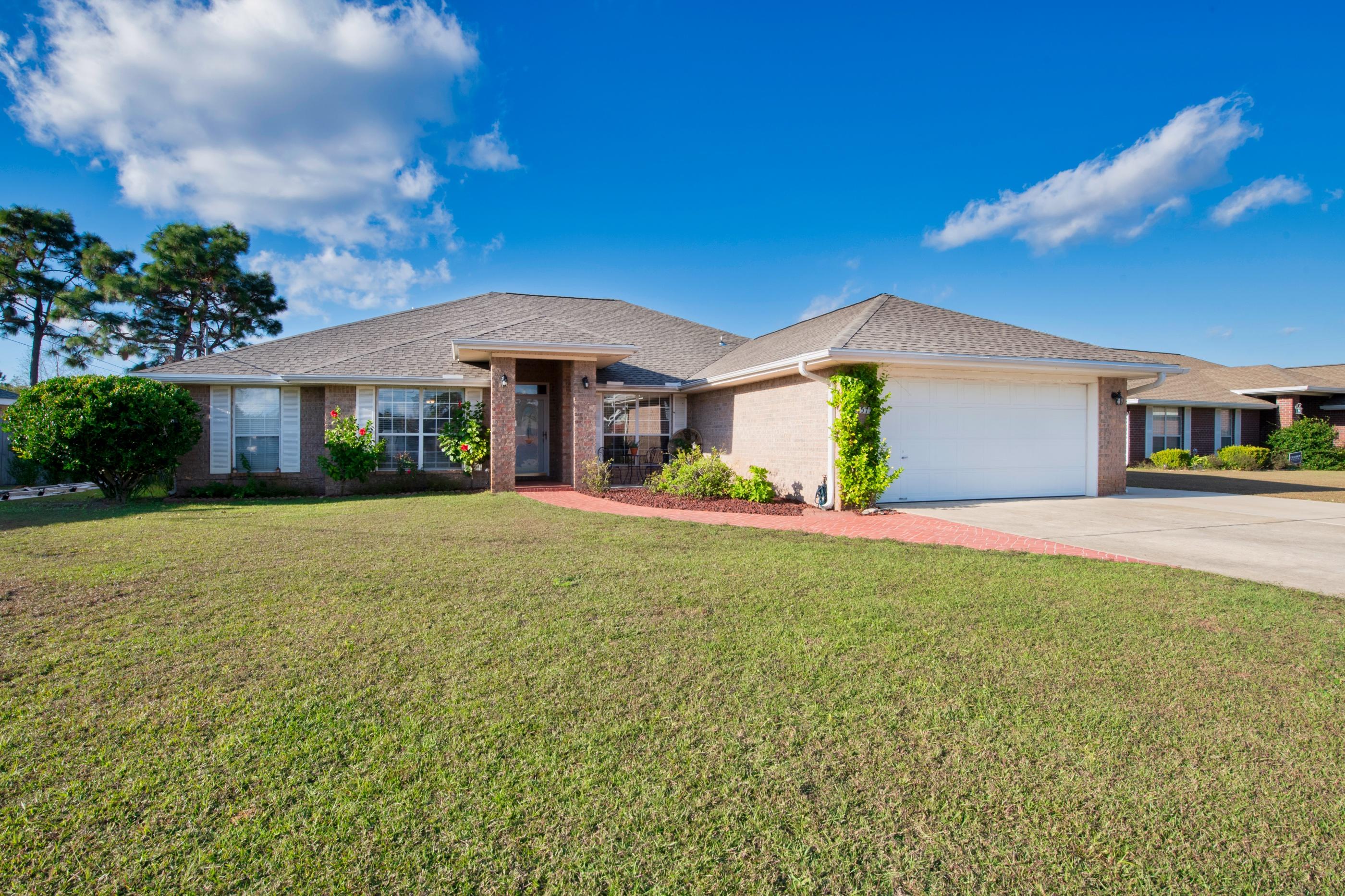 HAMPTON RIDGE ESTATES - Residential