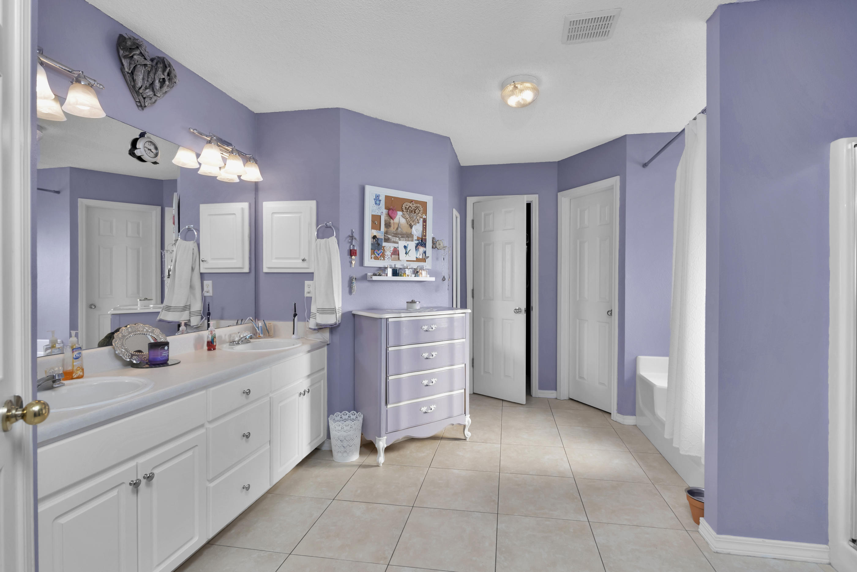 HAMPTON RIDGE ESTATES - Residential