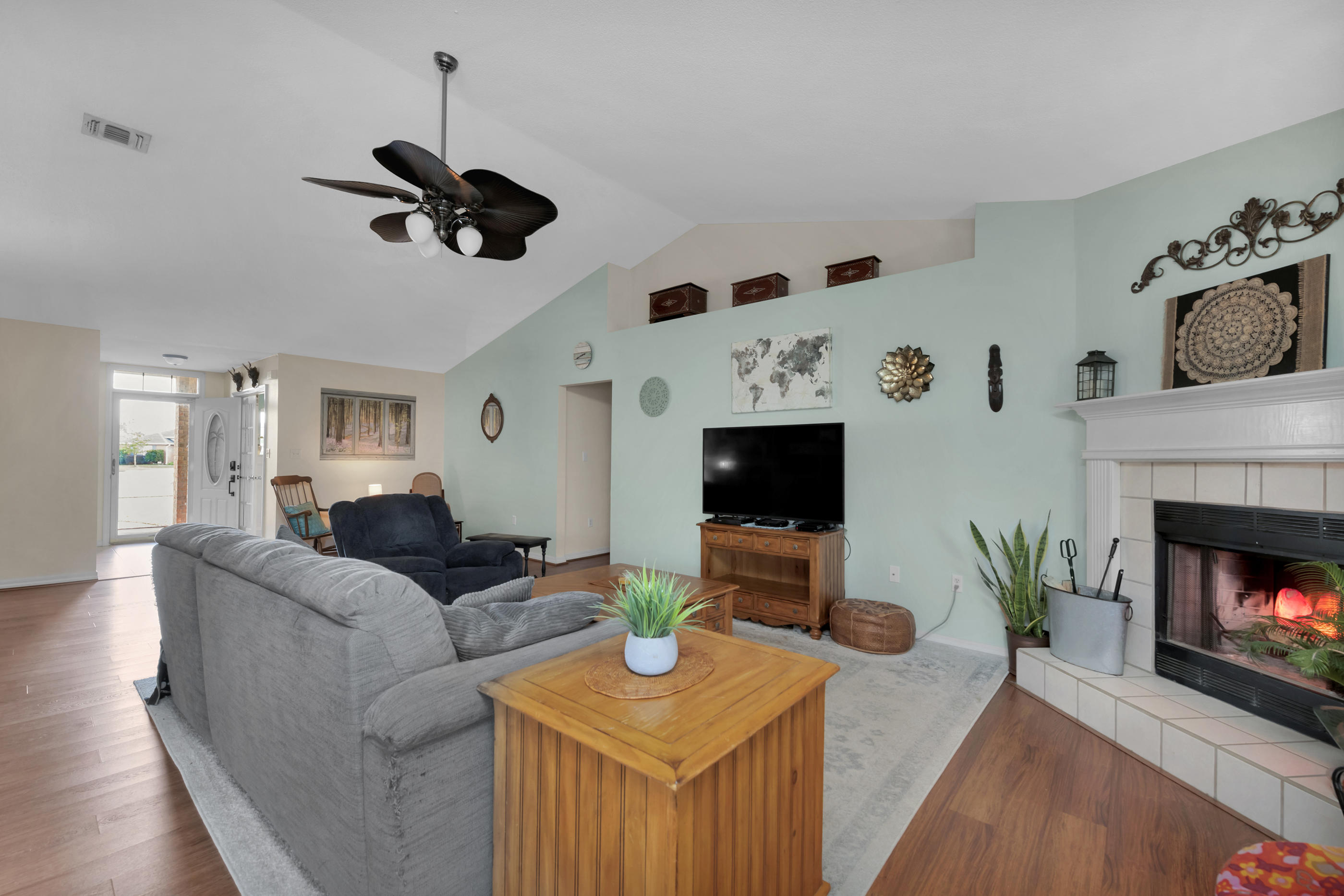 HAMPTON RIDGE ESTATES - Residential