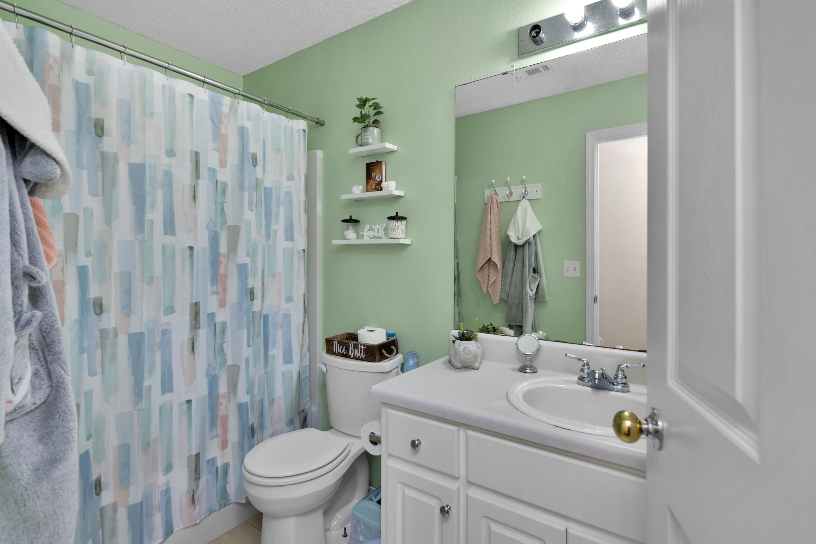 HAMPTON RIDGE ESTATES - Residential