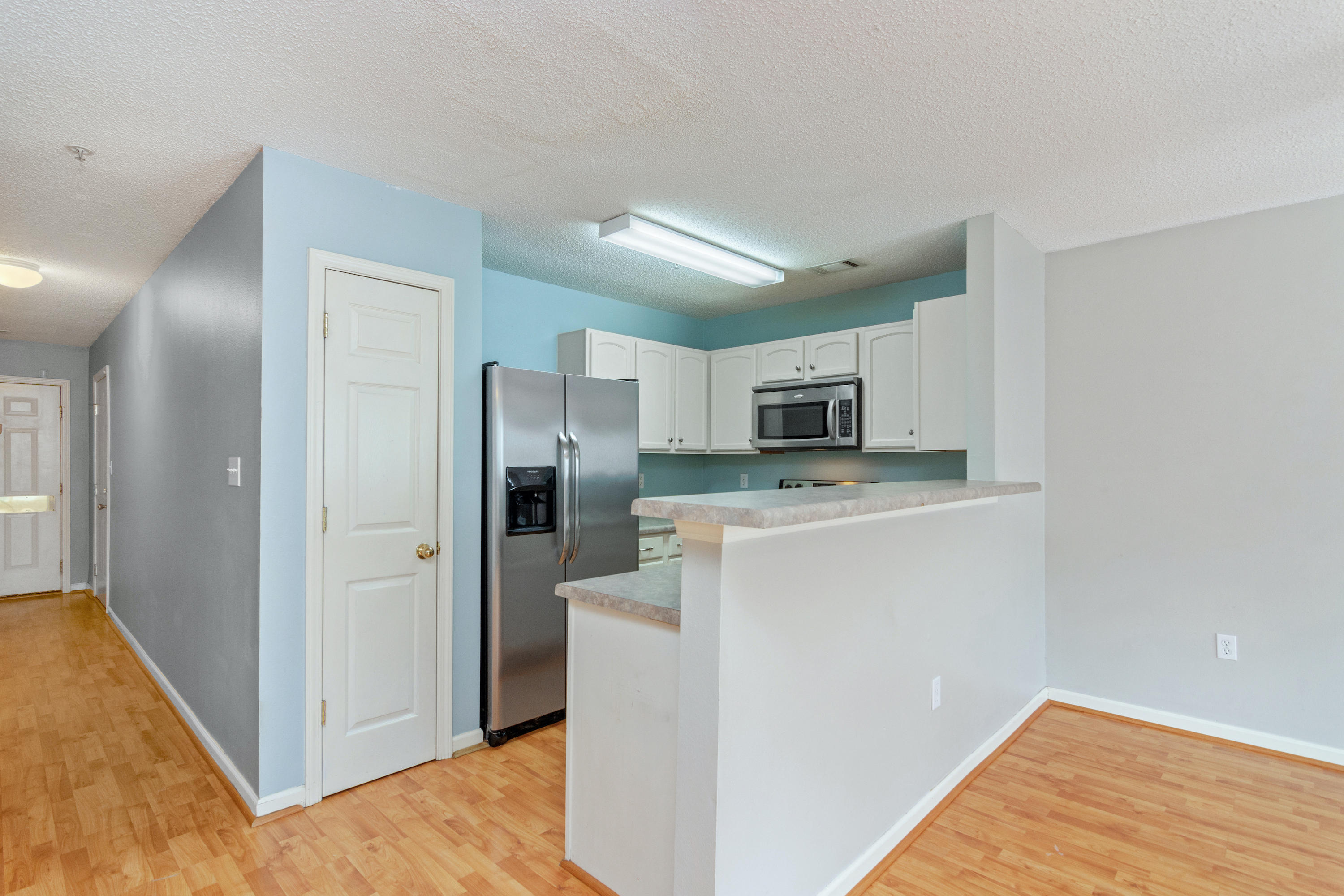 ROLLING PINES T/H LOT 1 BLK B - Residential