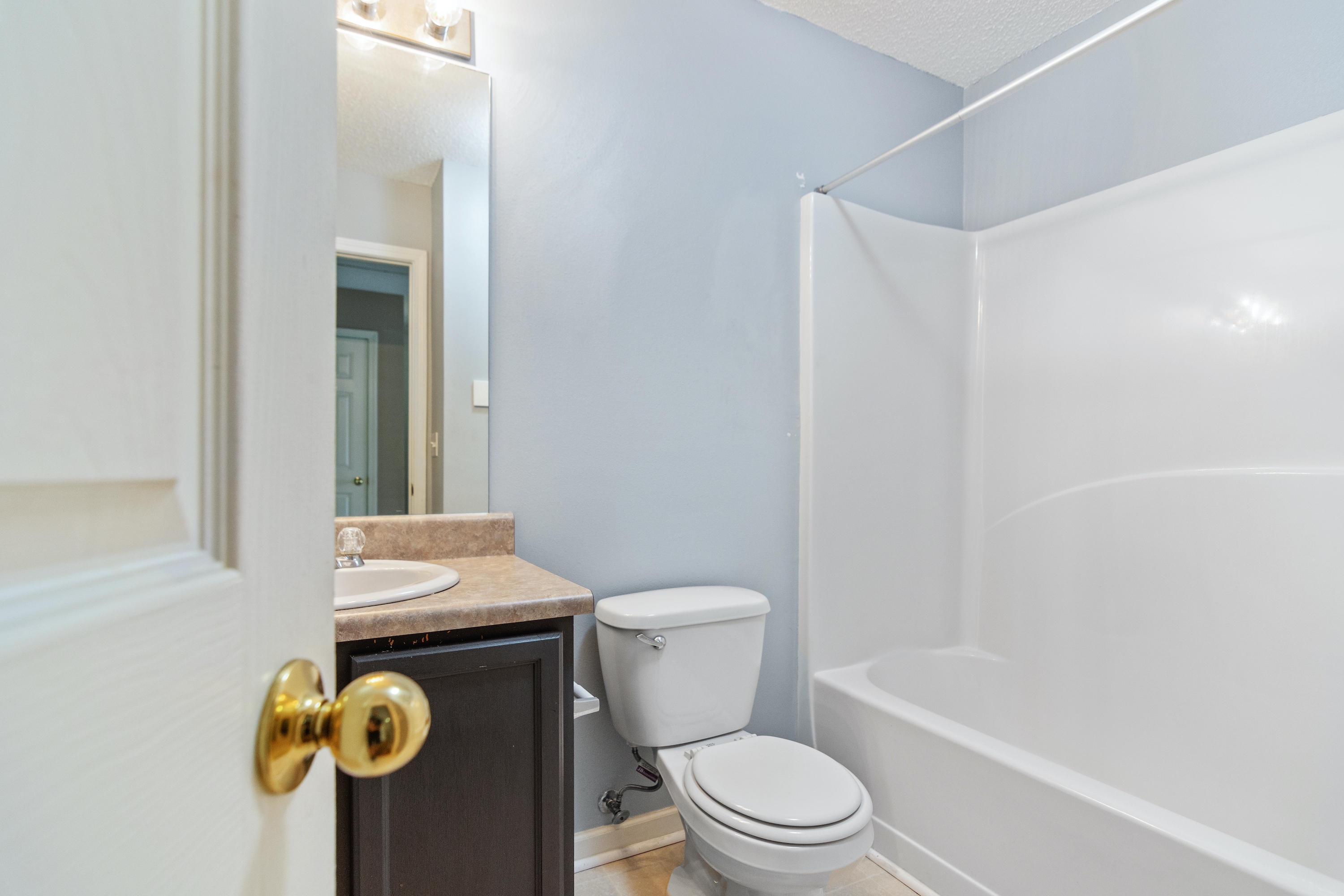 ROLLING PINES T/H LOT 1 BLK B - Residential