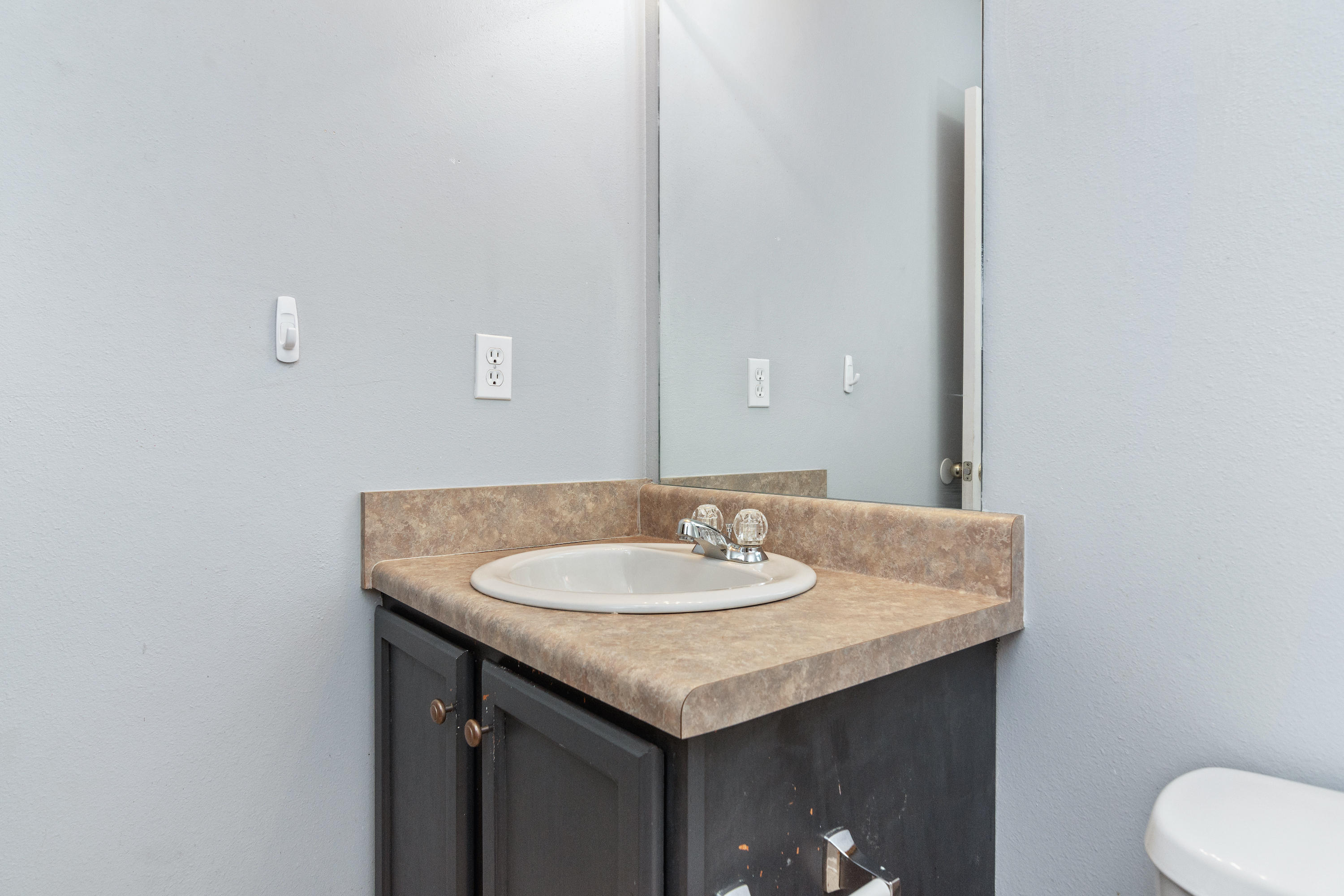 ROLLING PINES T/H LOT 1 BLK B - Residential