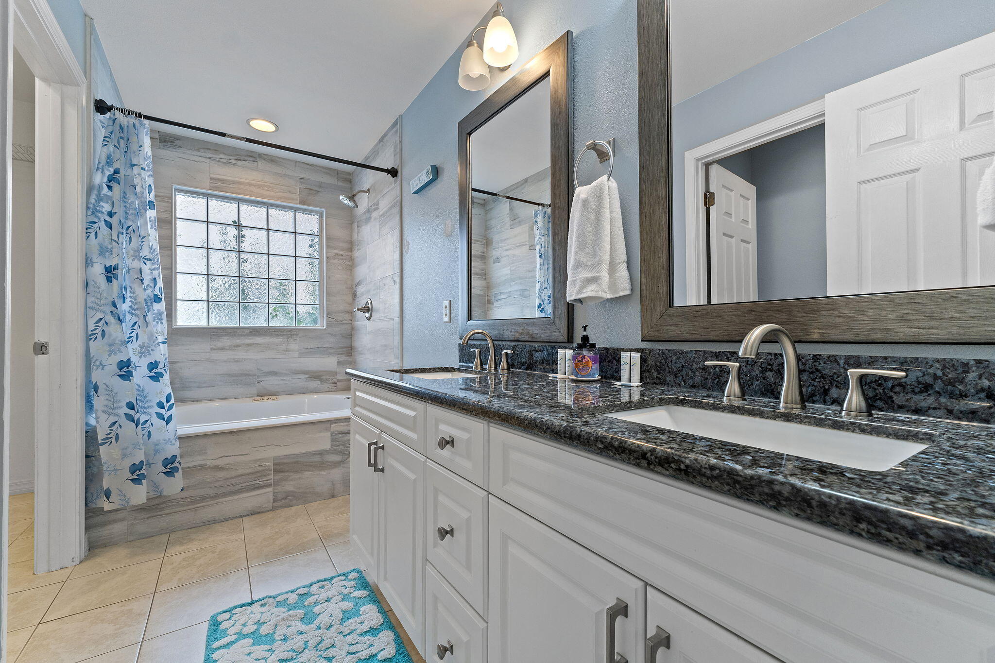 SUNSET BAYOU - Residential