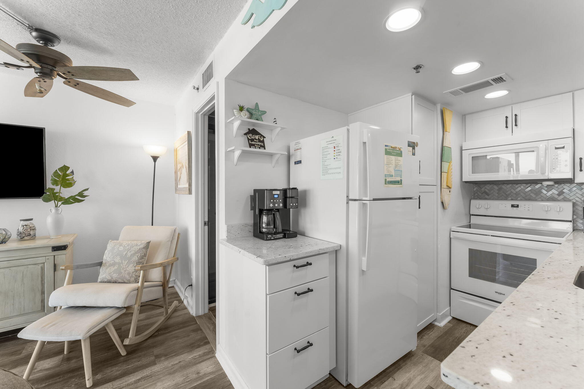 SUNBIRD CONDO - Residential