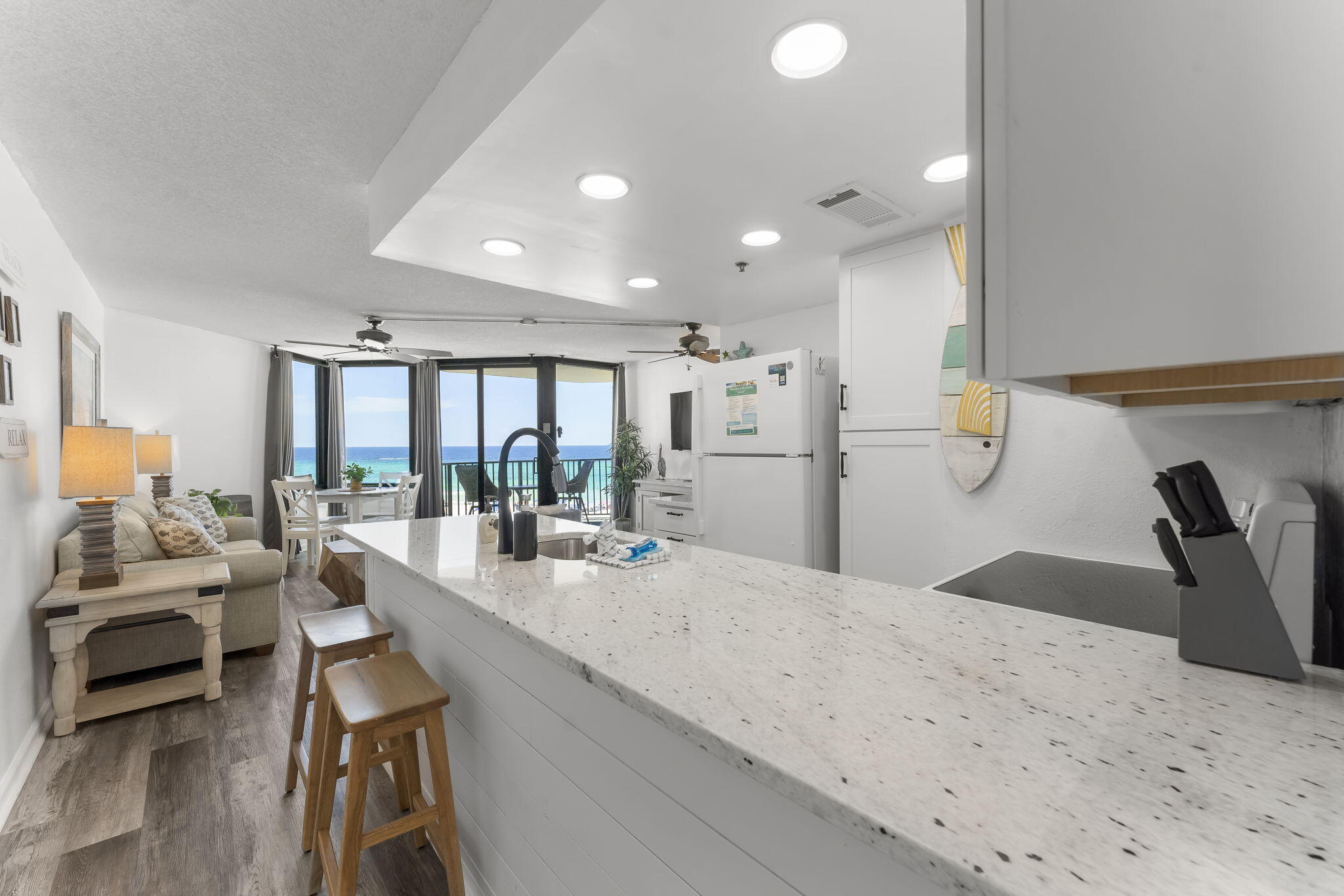 SUNBIRD CONDO - Residential