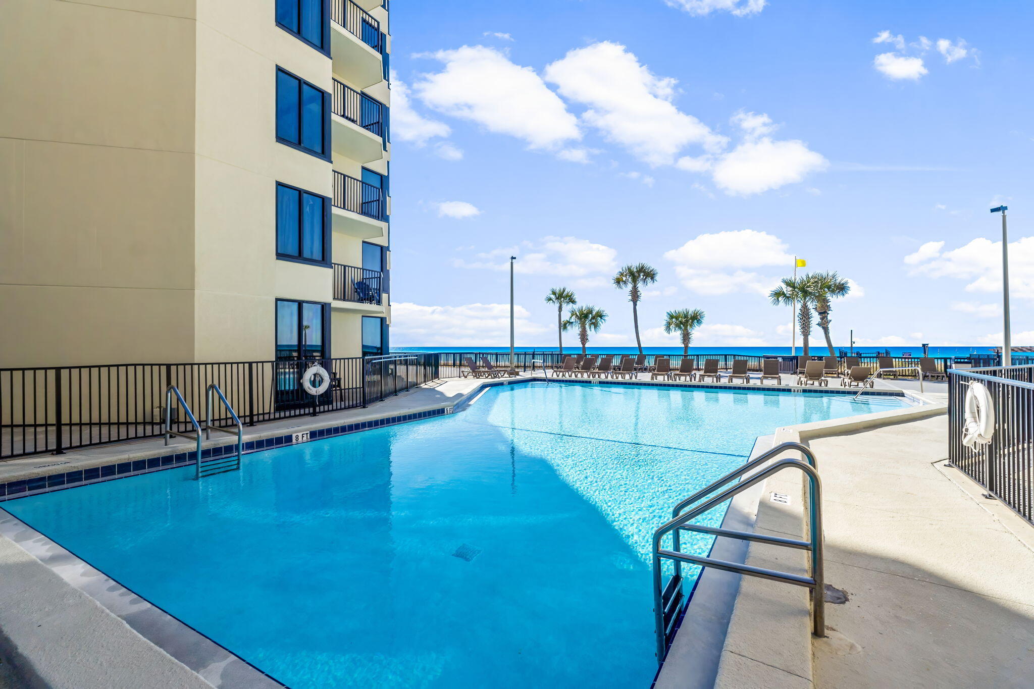 SUNBIRD CONDO - Residential