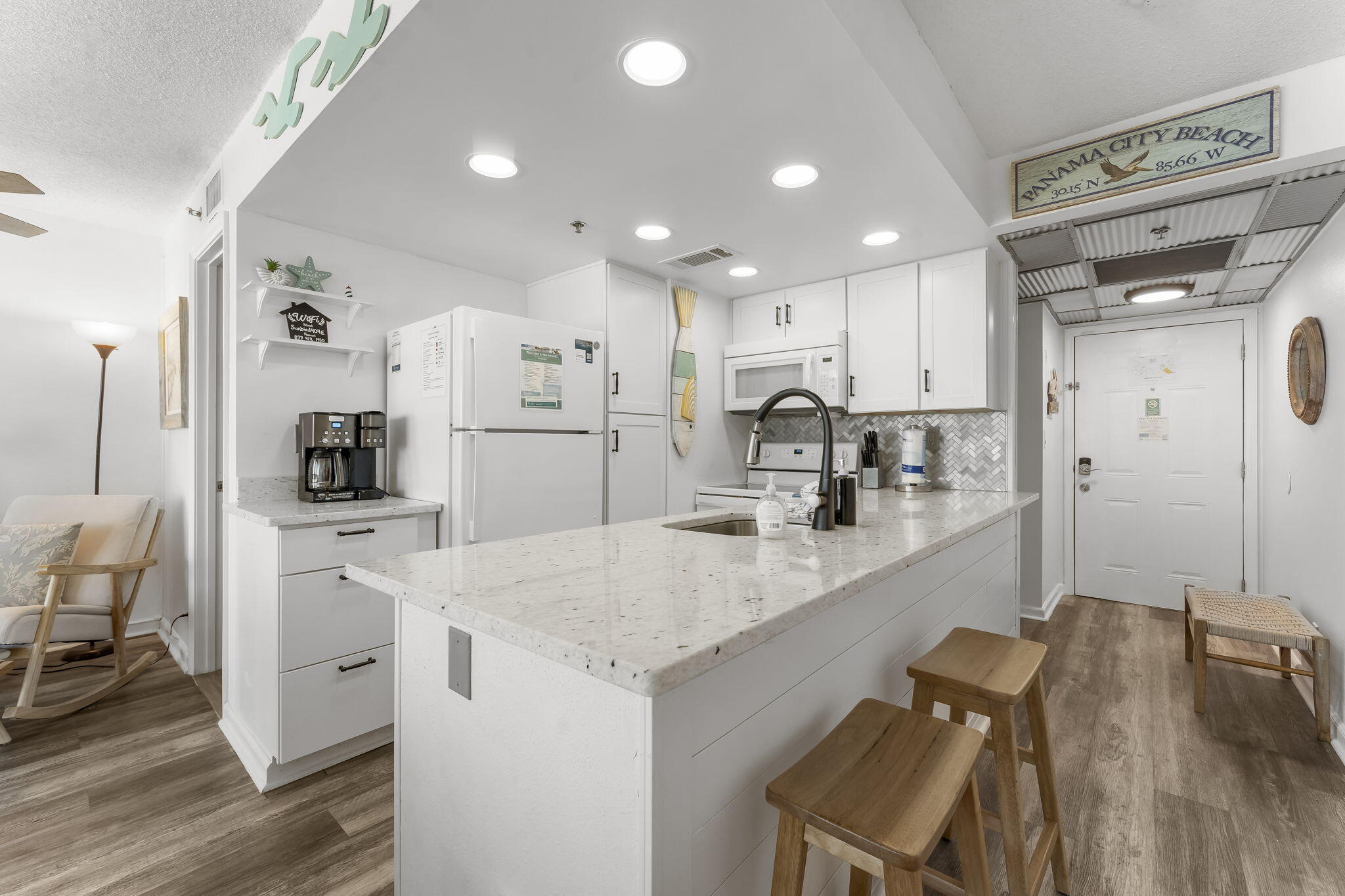 SUNBIRD CONDO - Residential