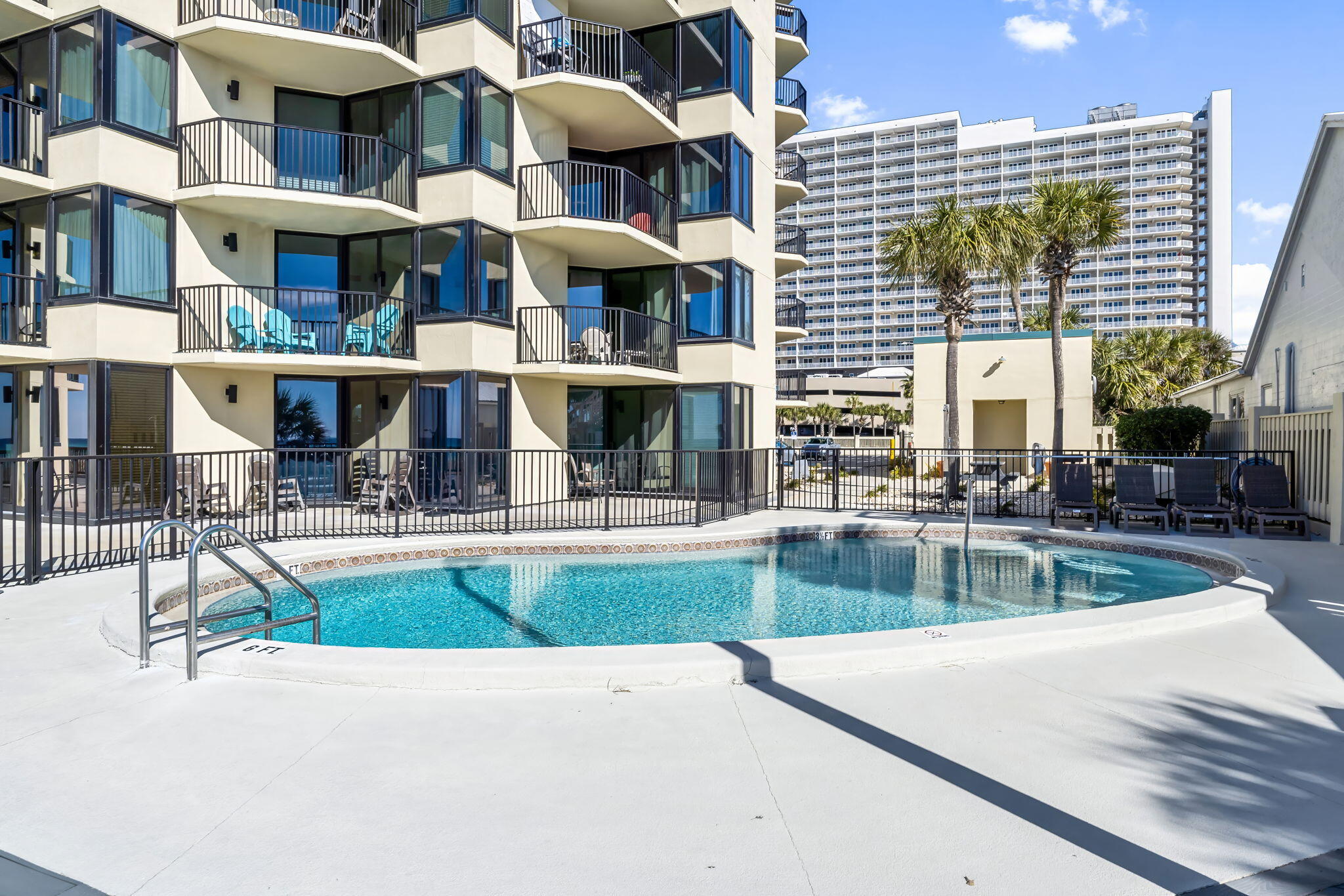 SUNBIRD CONDO - Residential