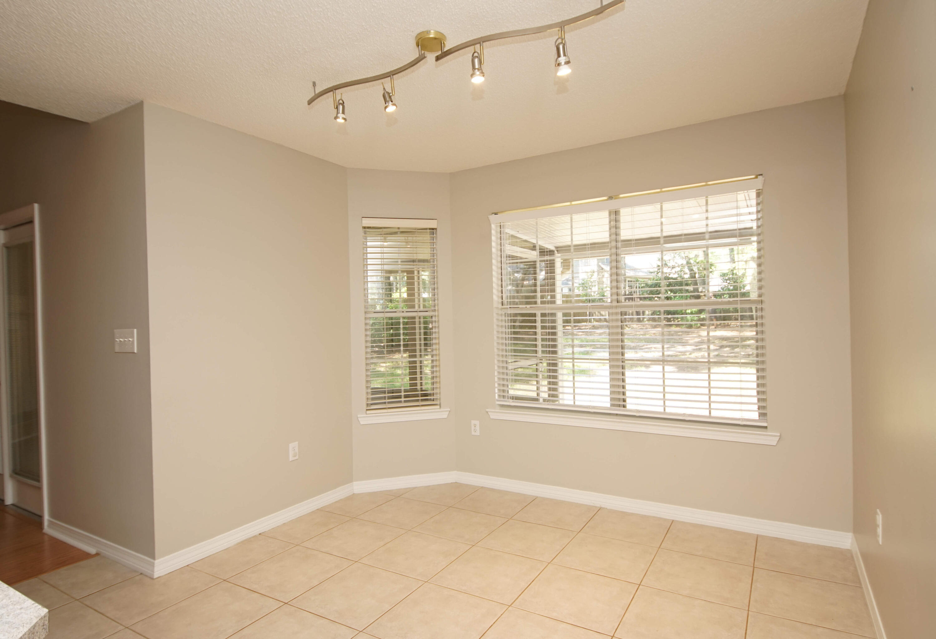 PARKWOOD ESTATES PH 1 BLUEWATER BAY - Residential