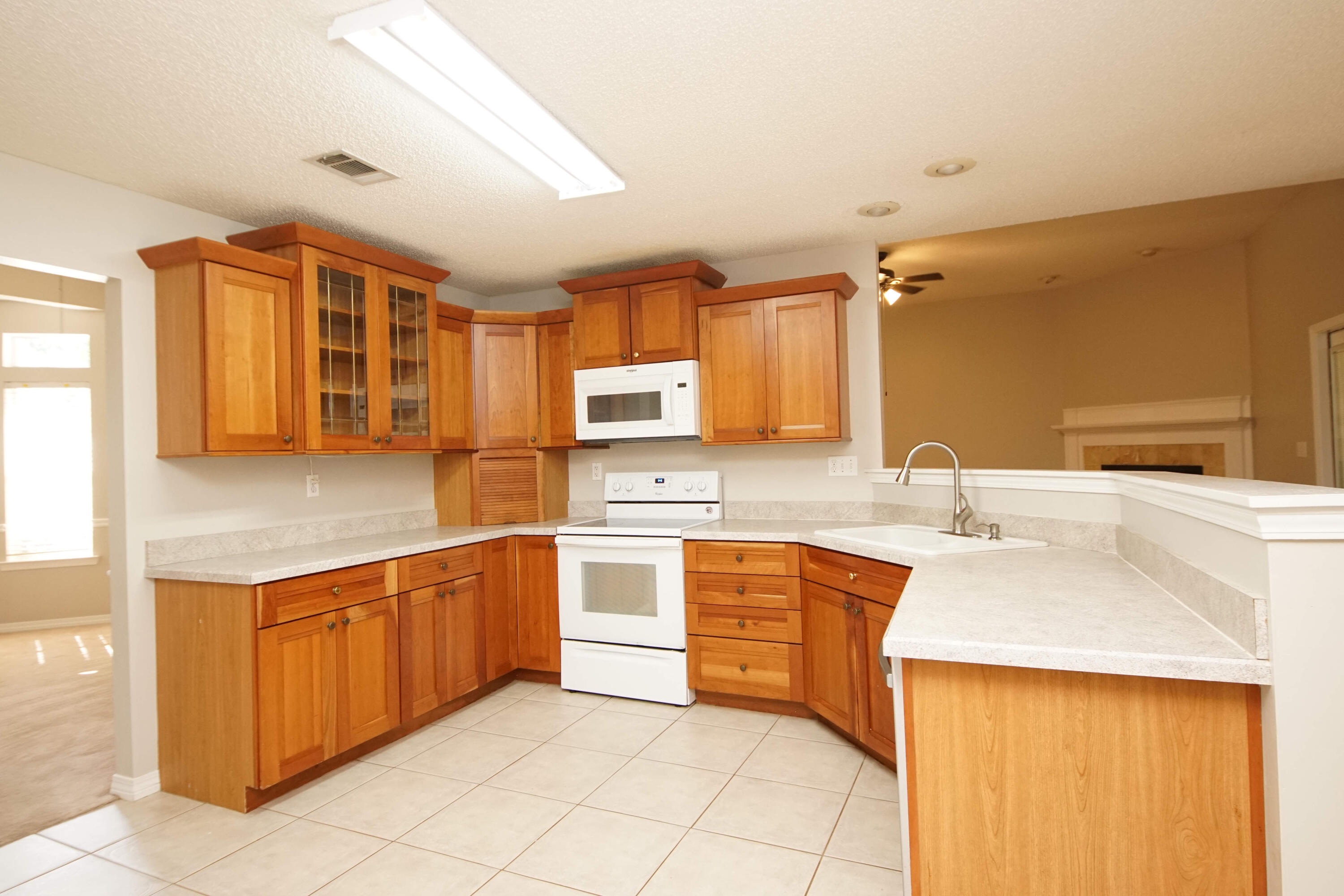 PARKWOOD ESTATES PH 1 BLUEWATER BAY - Residential