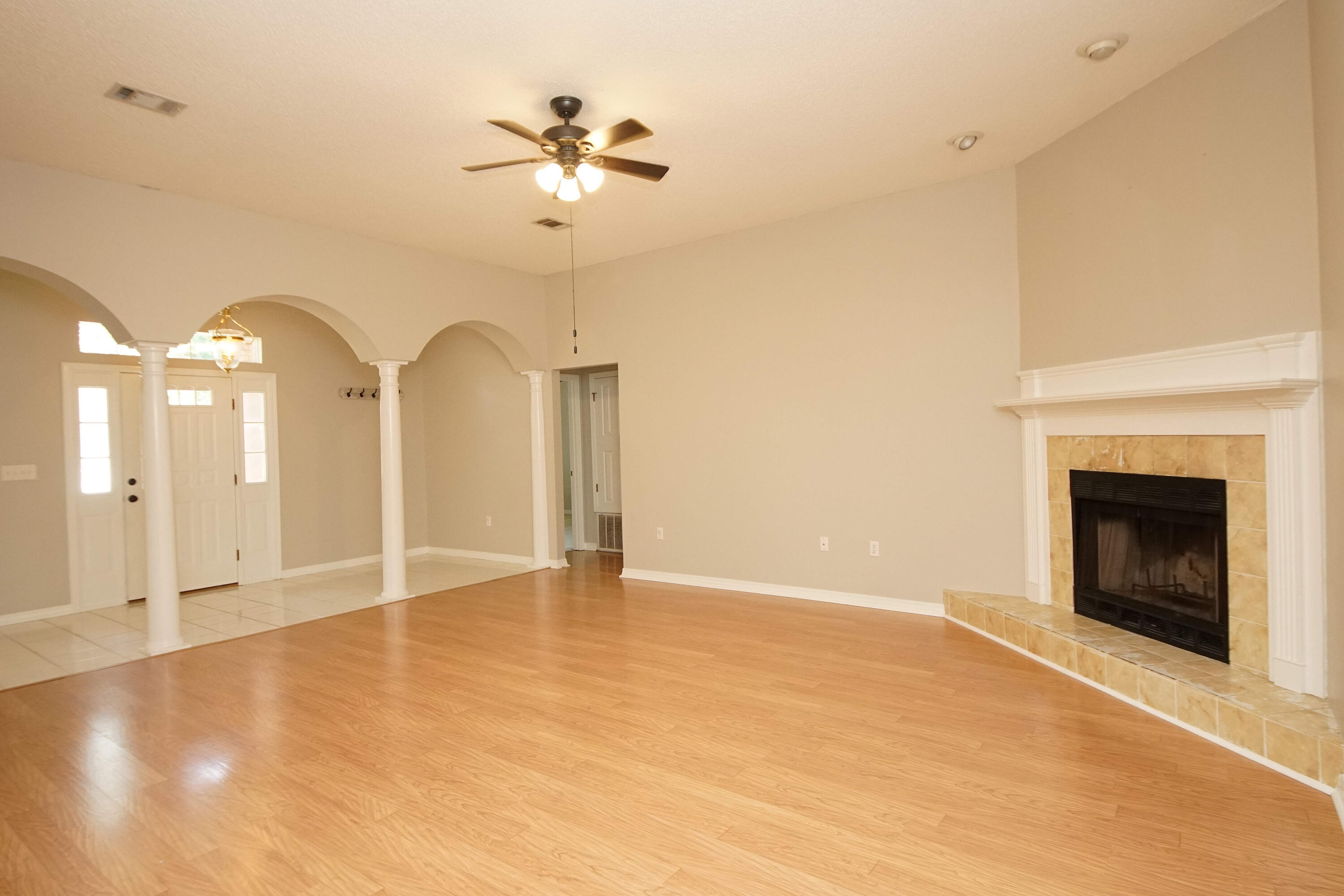 PARKWOOD ESTATES PH 1 BLUEWATER BAY - Residential